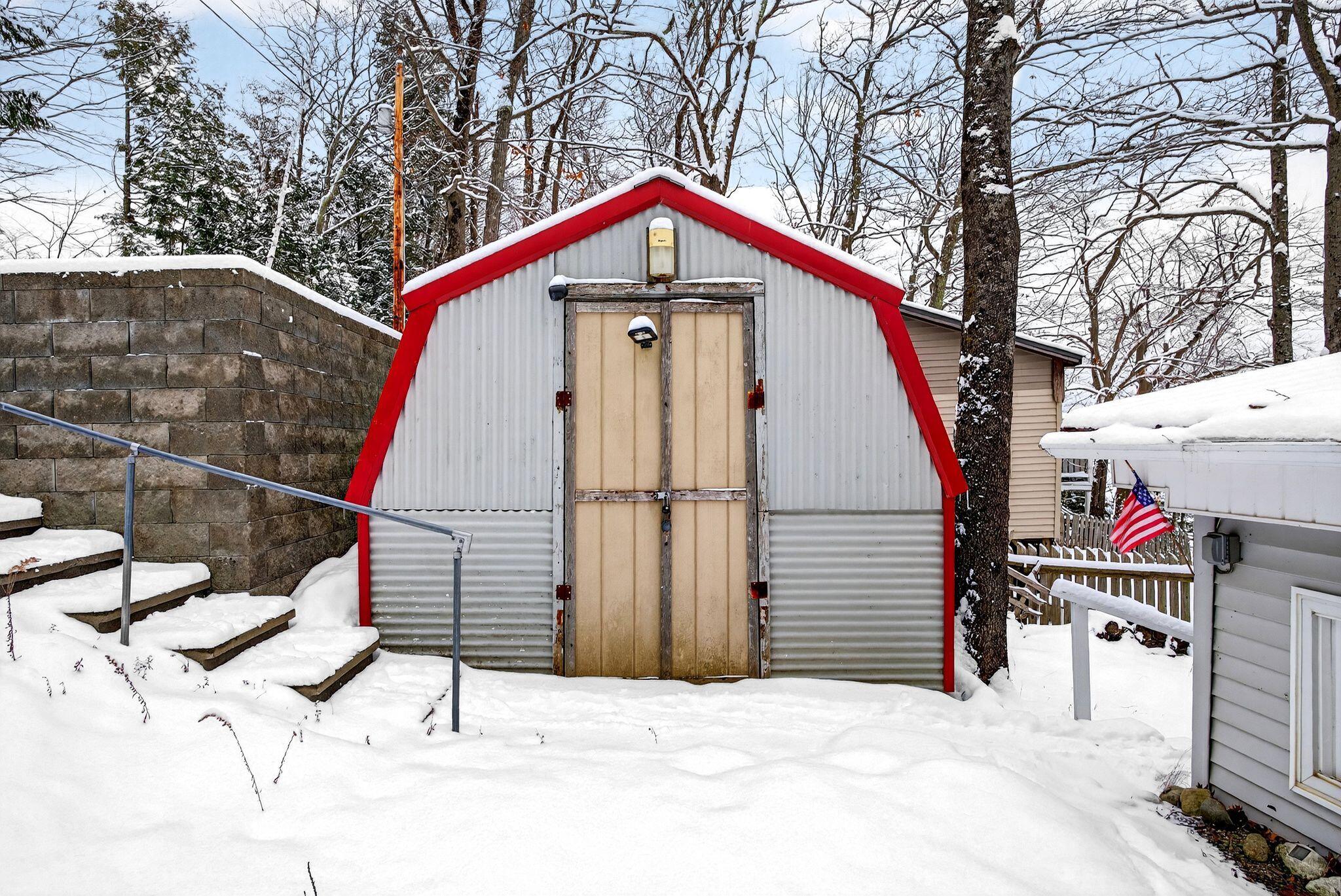 main property photo 92