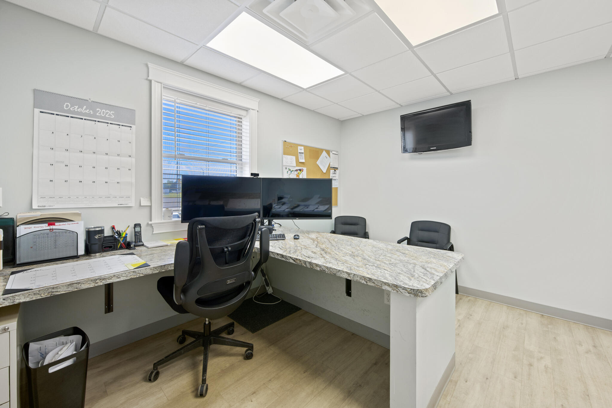 main property photo 36