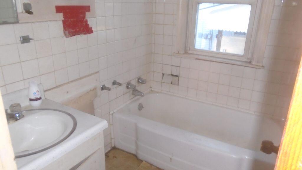 property viewer photo 4