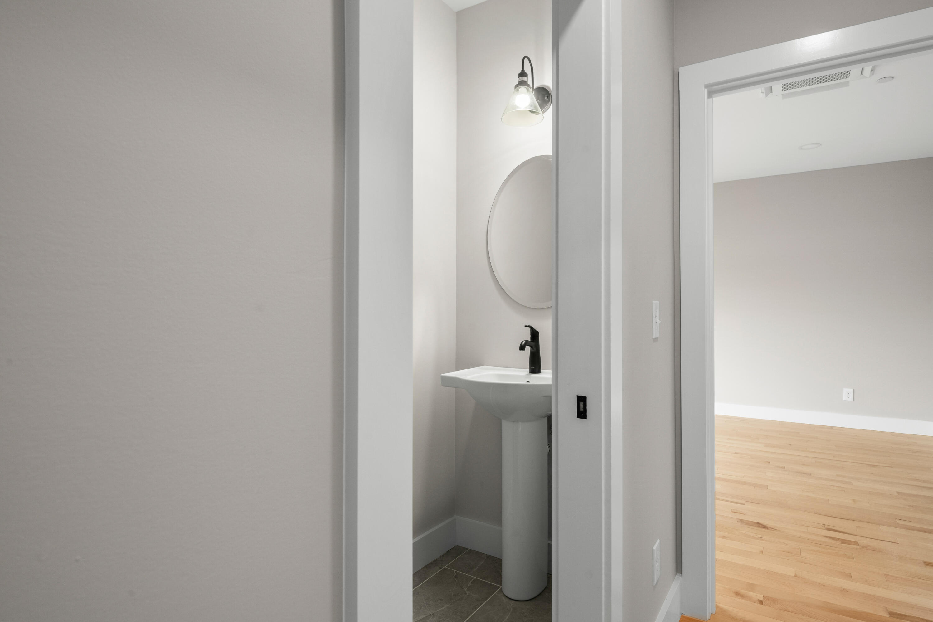 property viewer photo 26