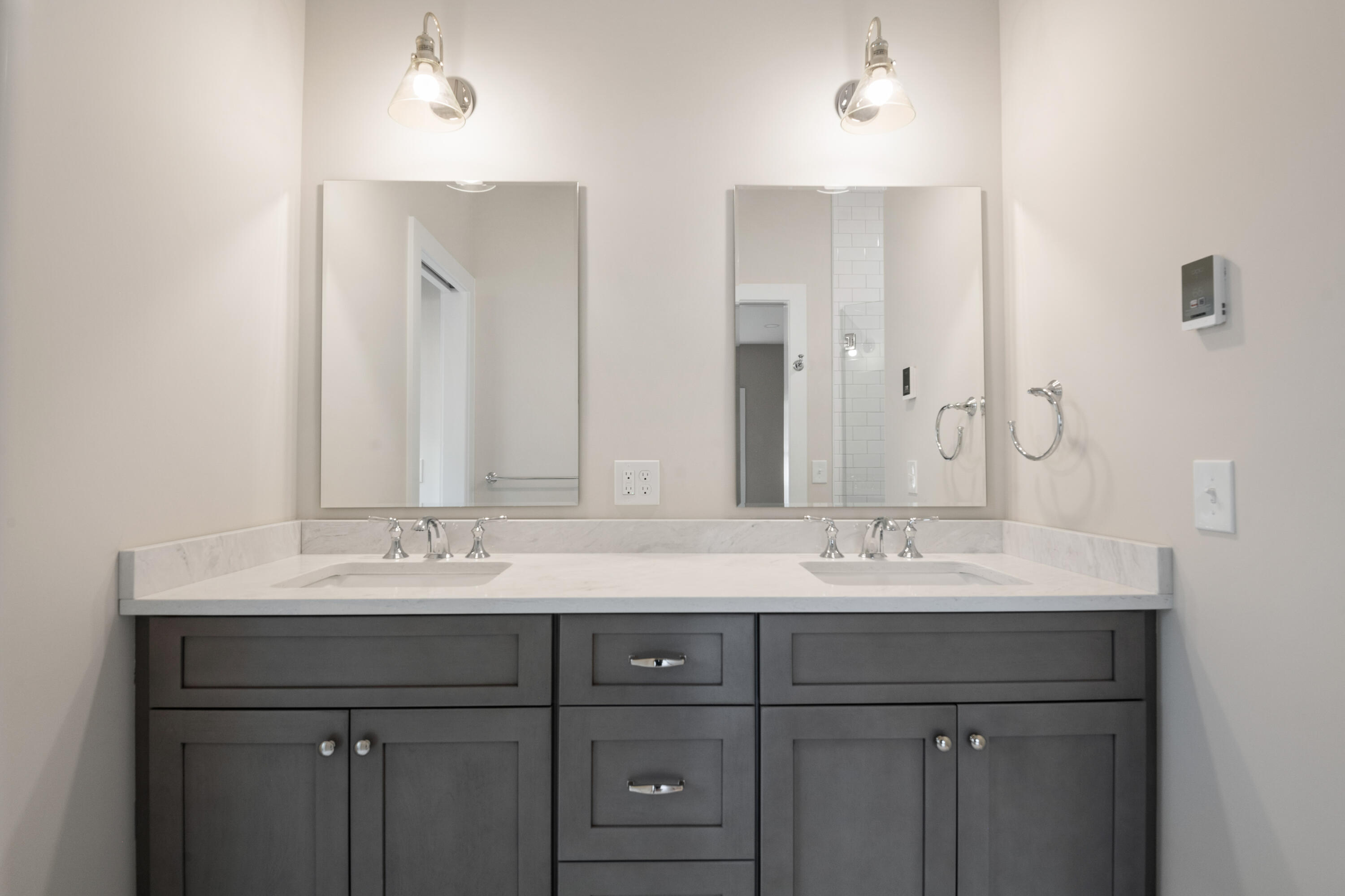 property viewer photo 35