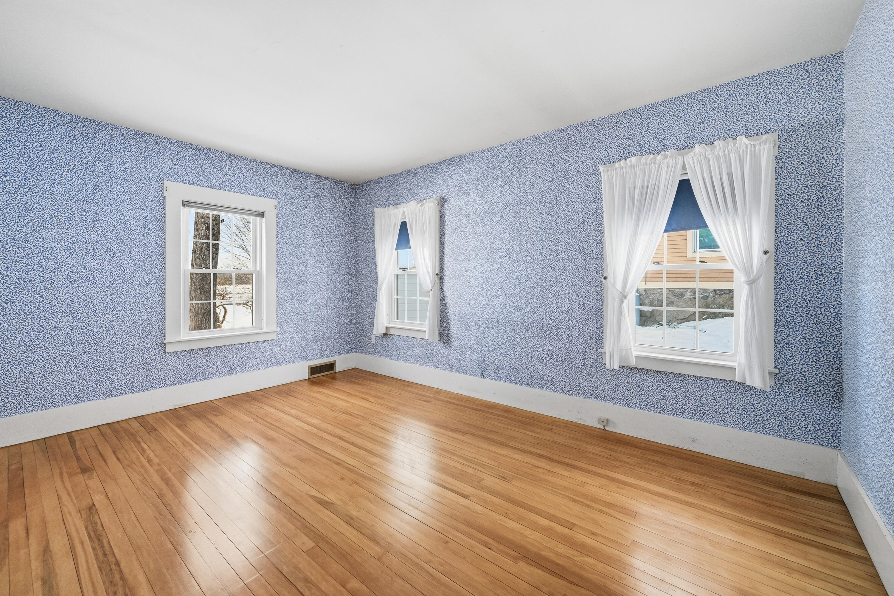 property viewer photo 21