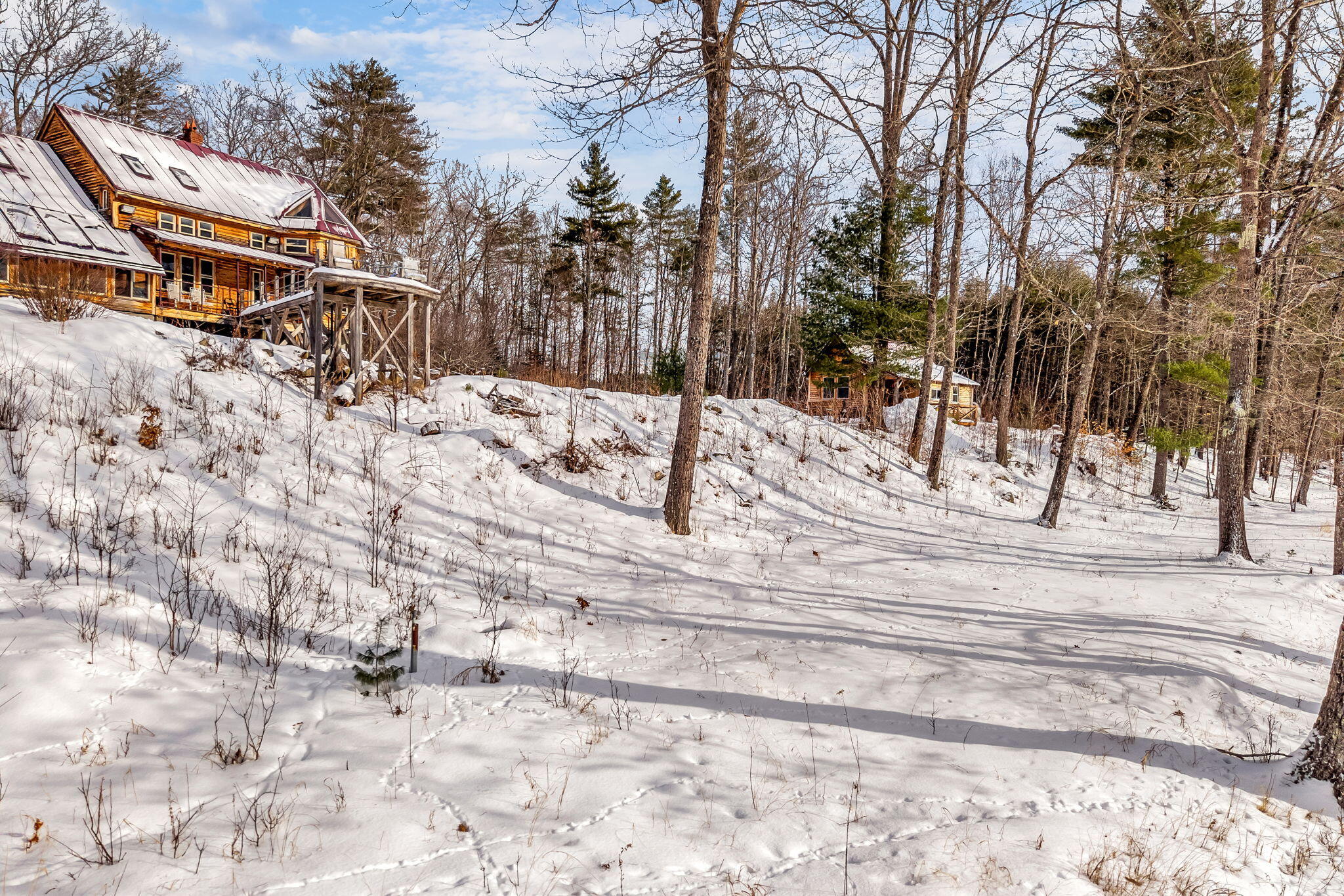 main property photo 10