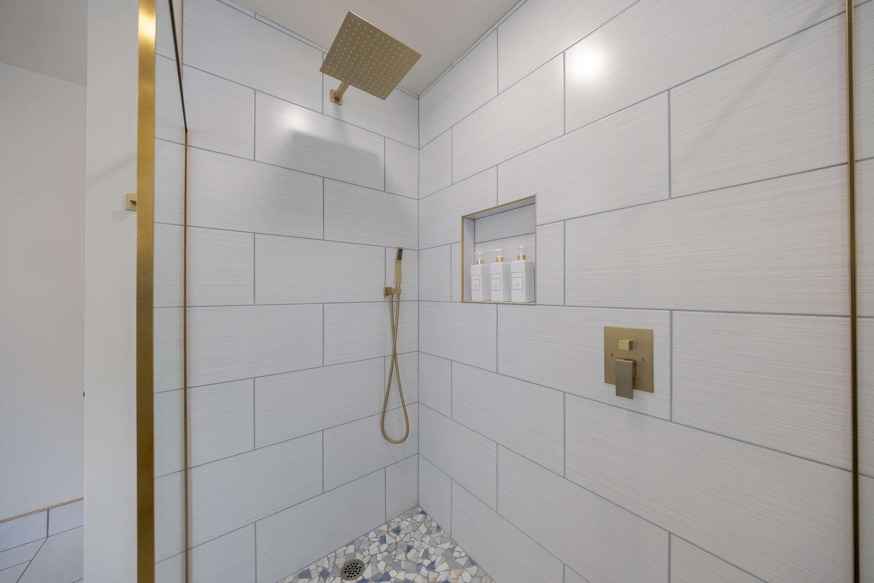 main property photo 67