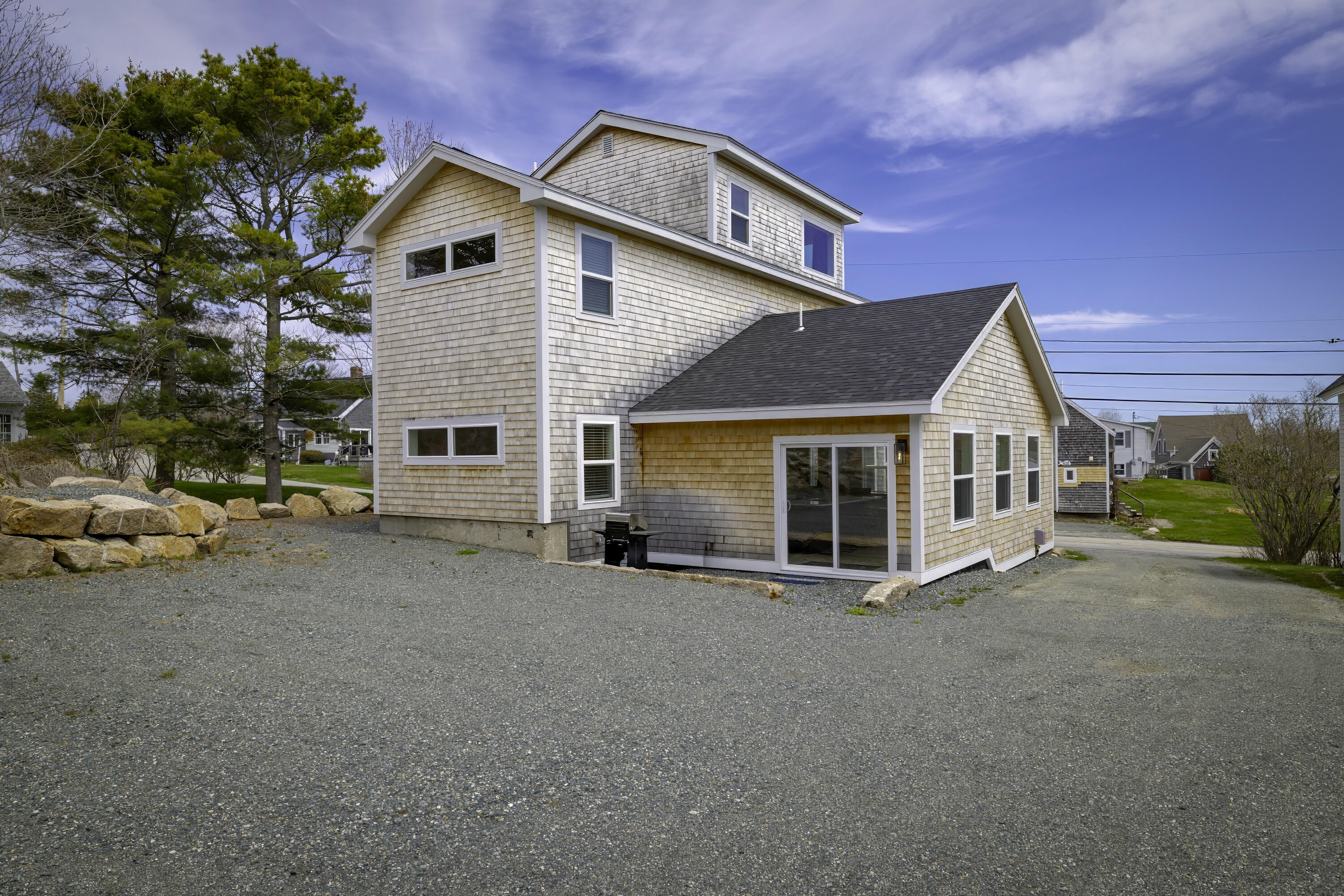 main property photo 94
