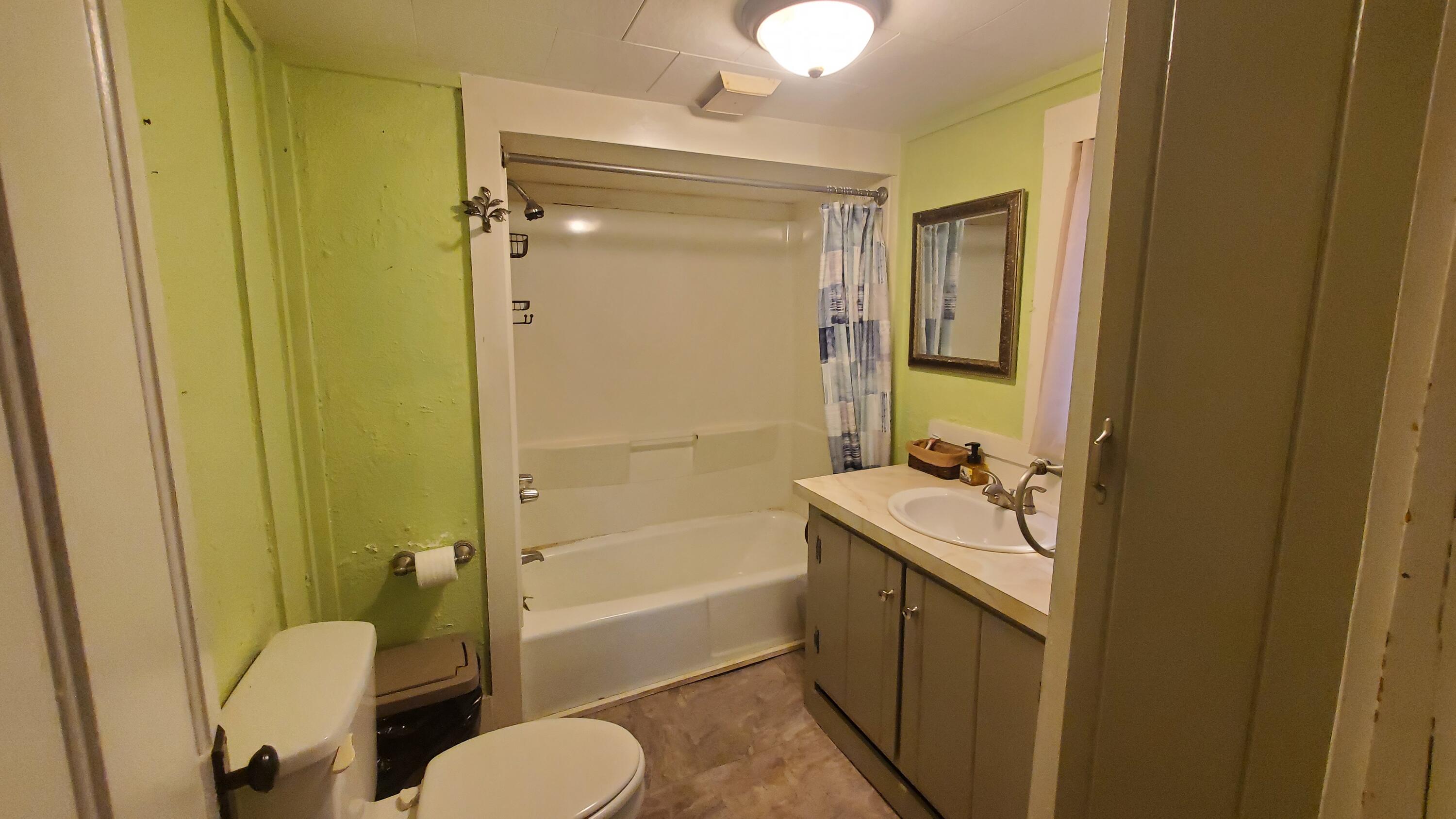 main property photo 44