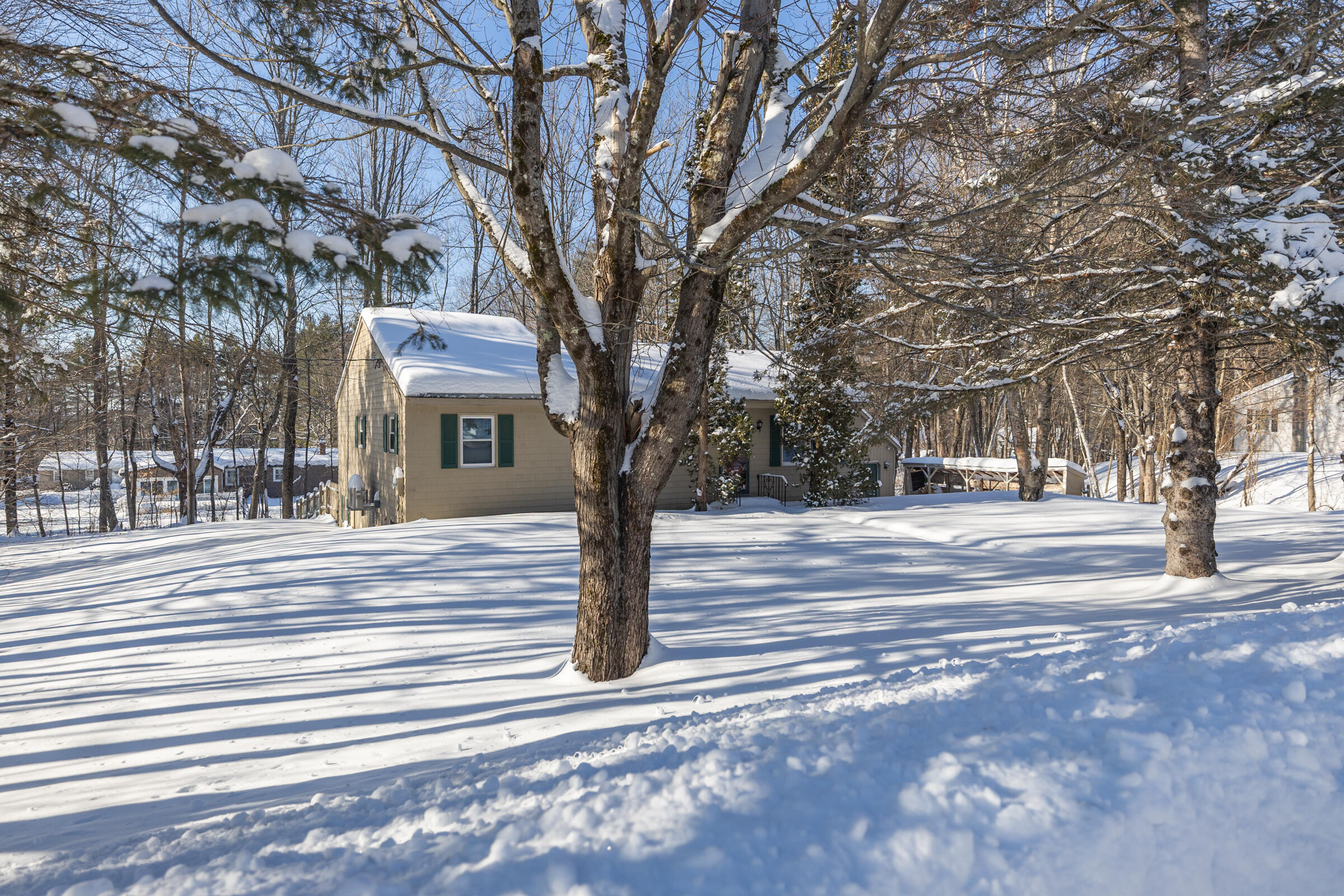 property viewer photo 2