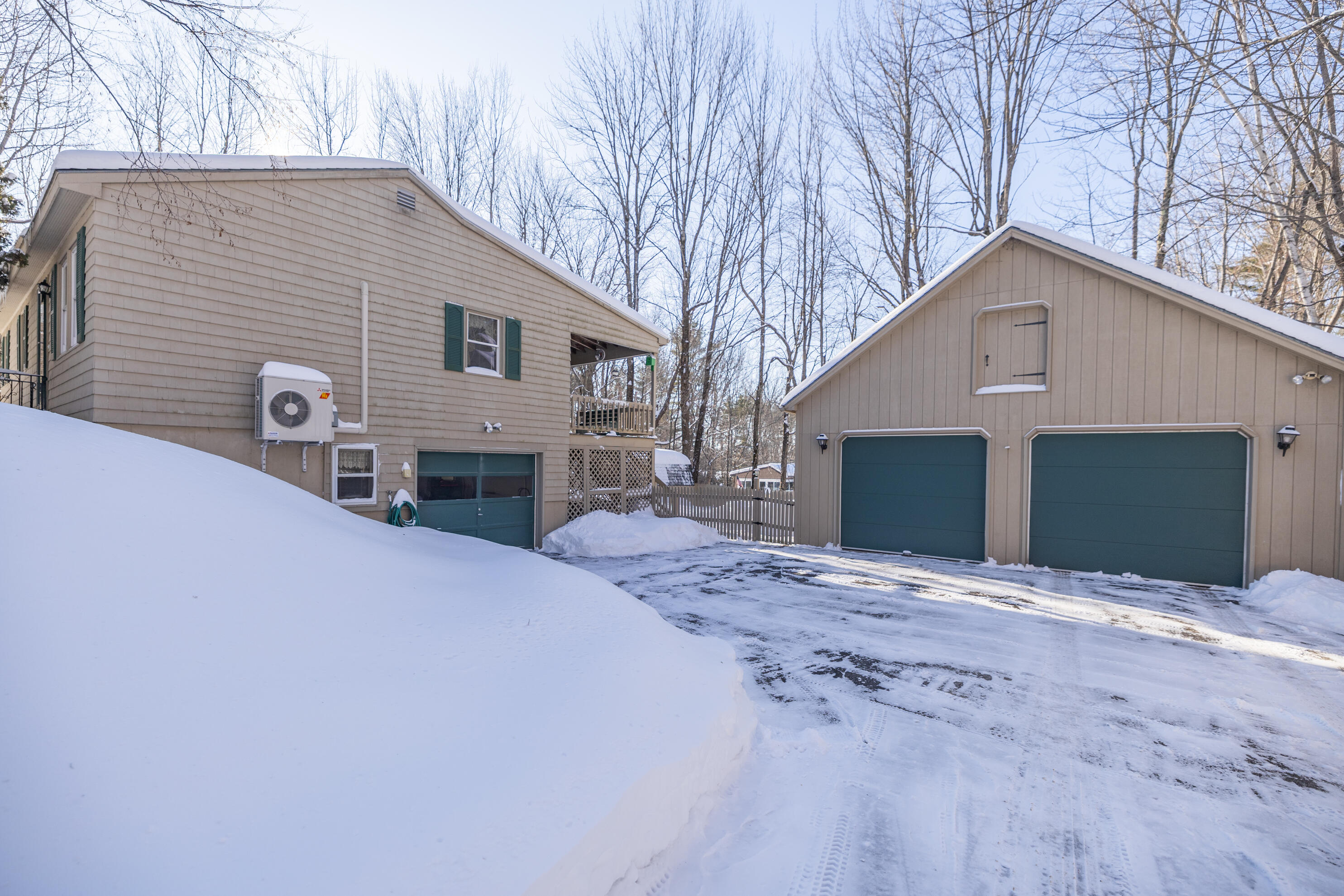 property viewer photo 3