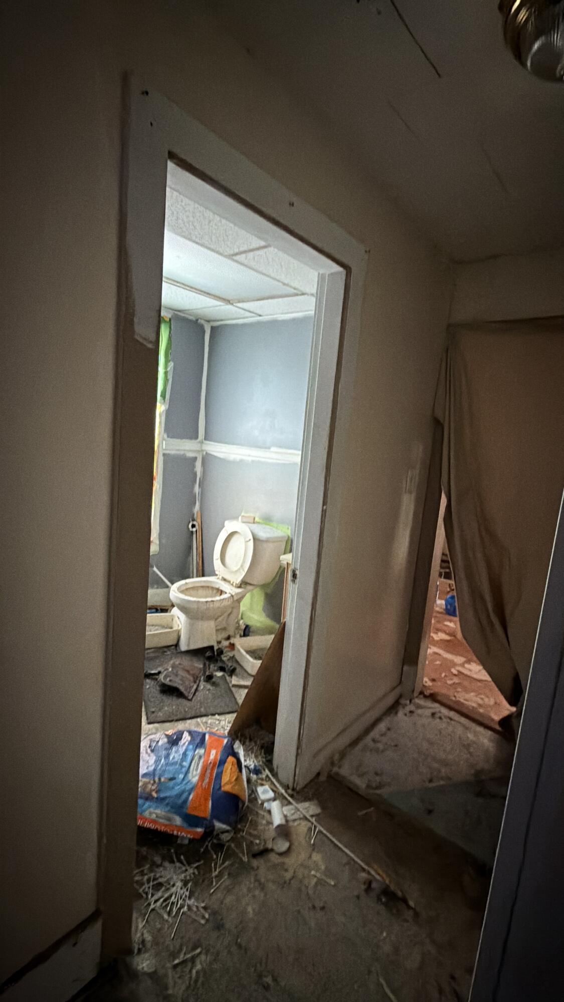 main property photo 35