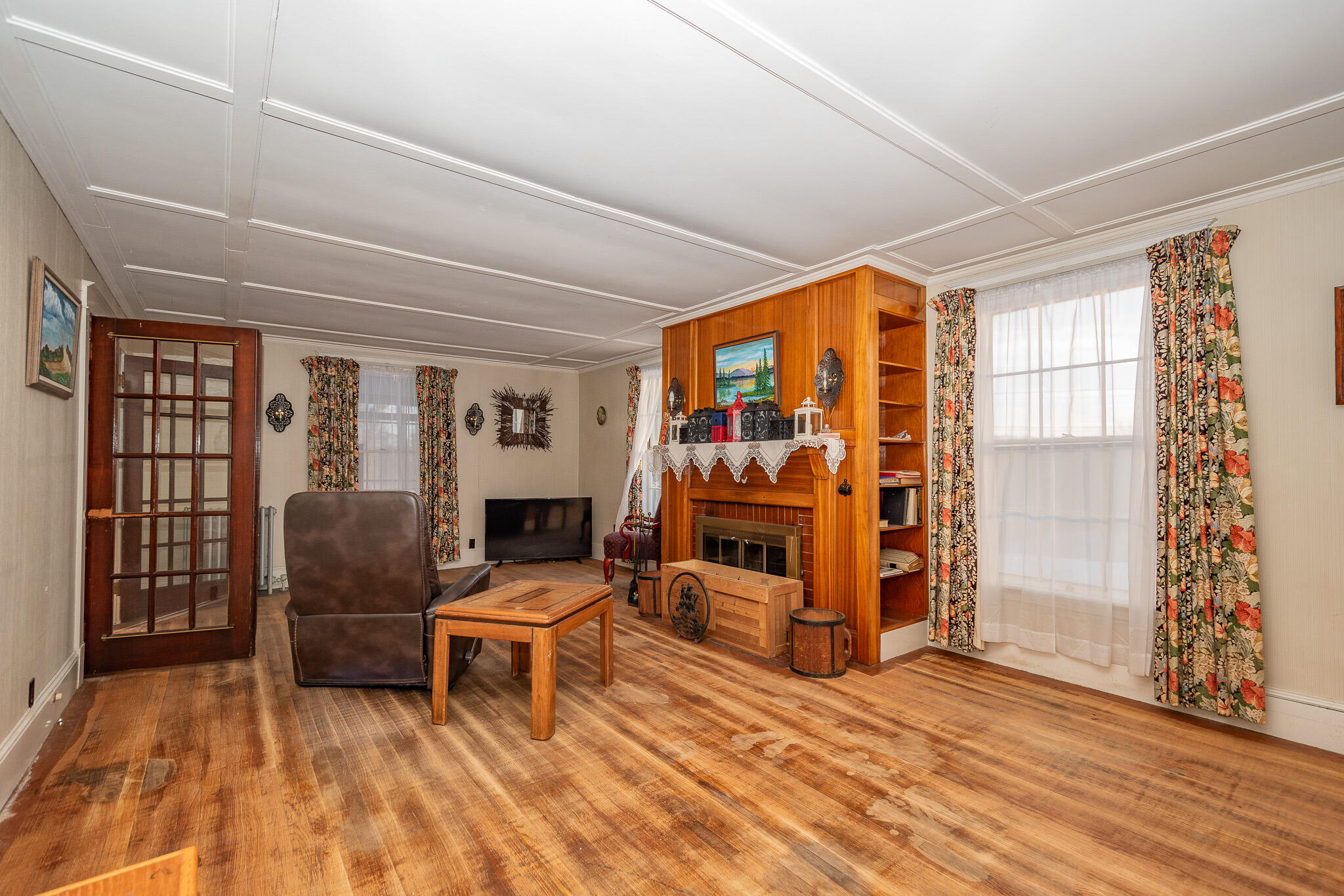 main property photo 25