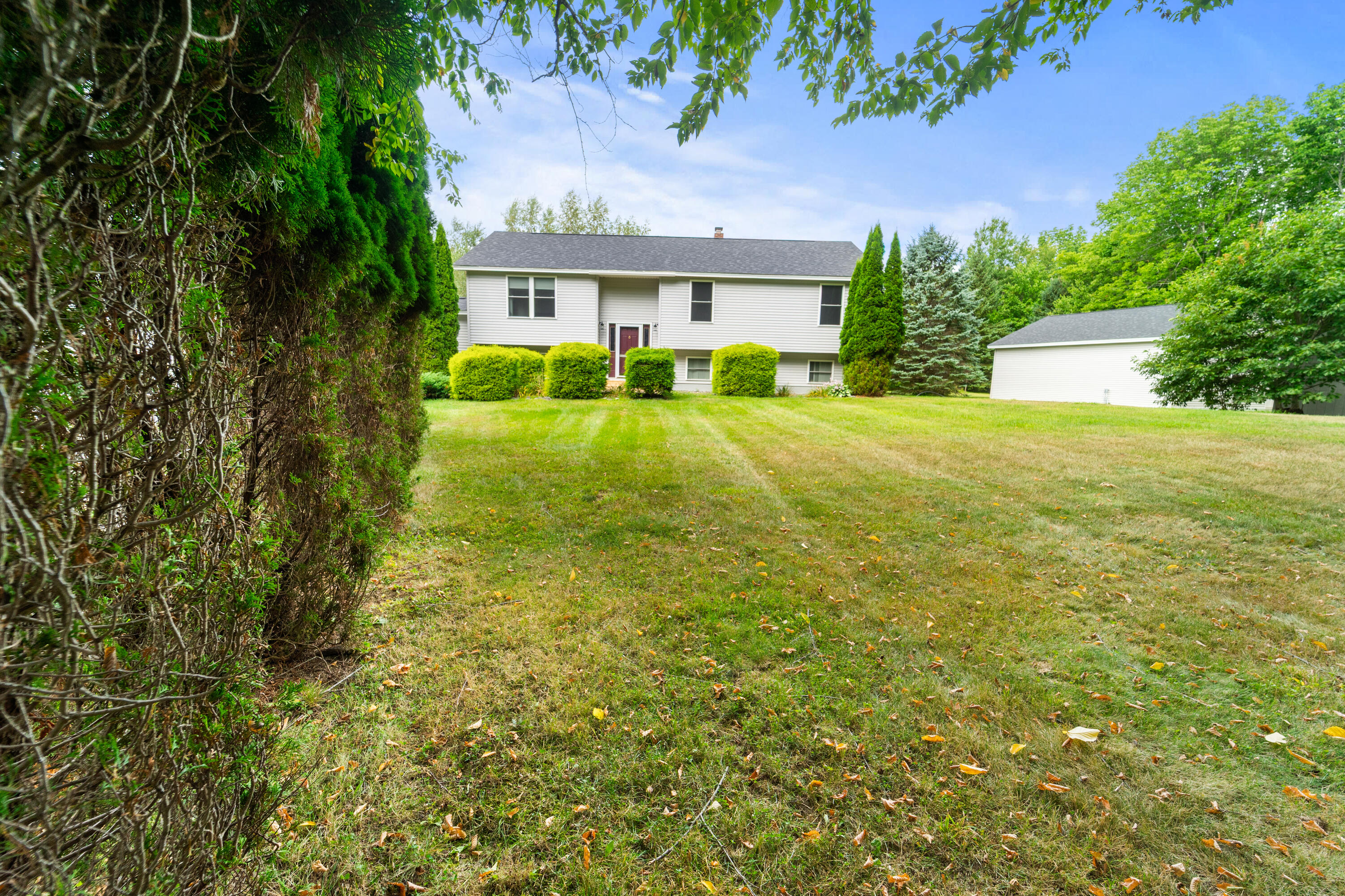 main property photo 44