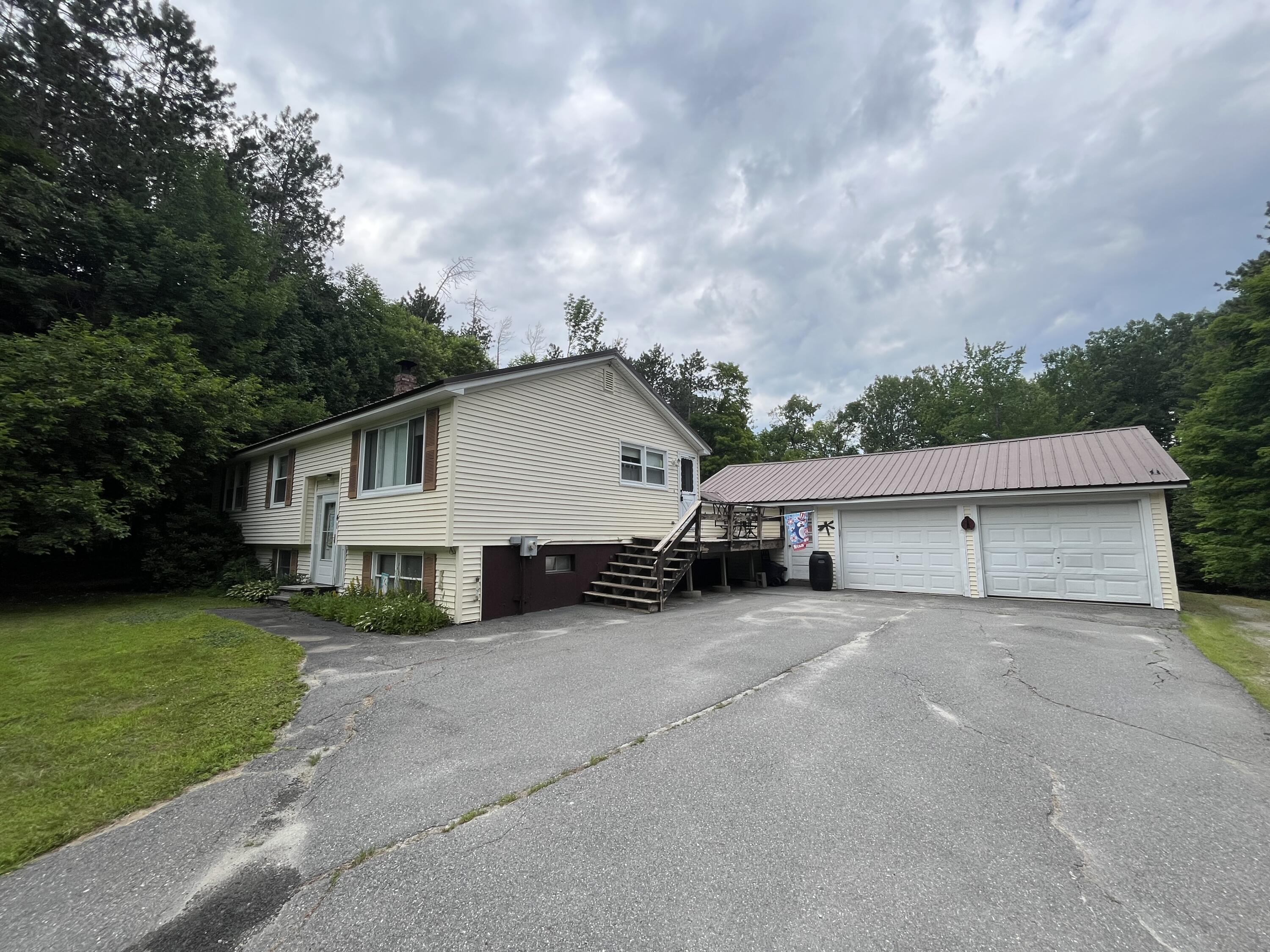 main property photo 40