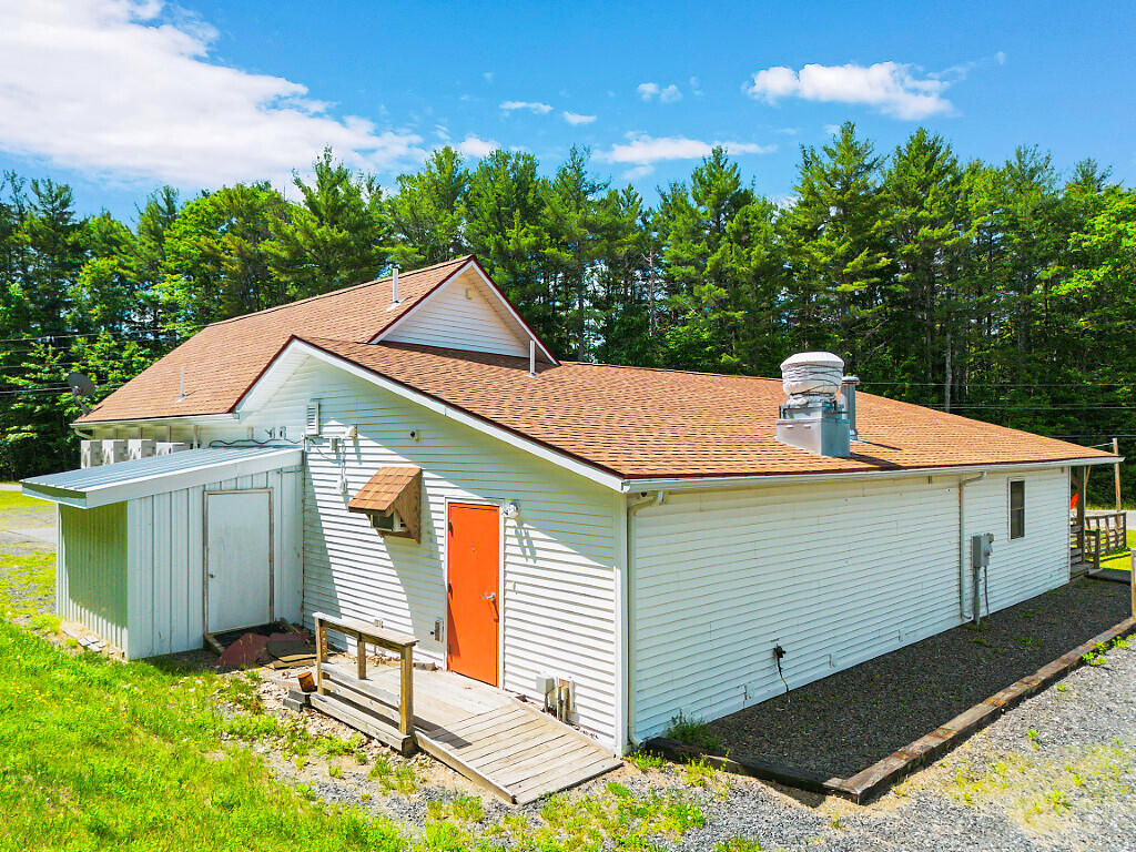 main property photo 13