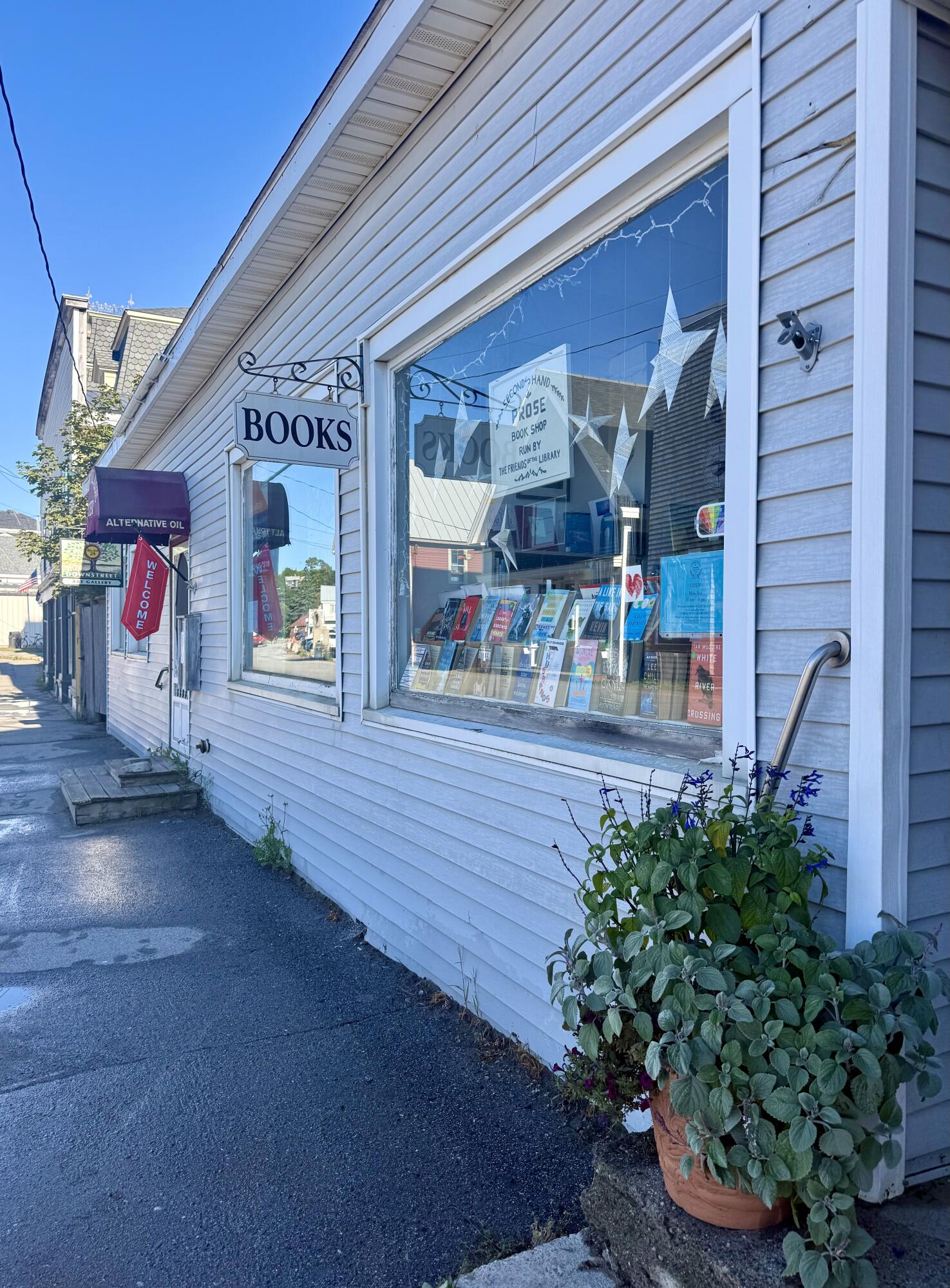 main property photo 28