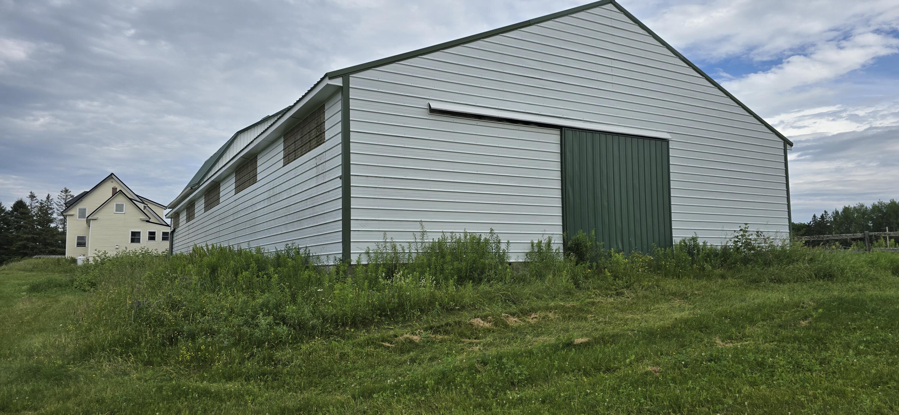main property photo 11