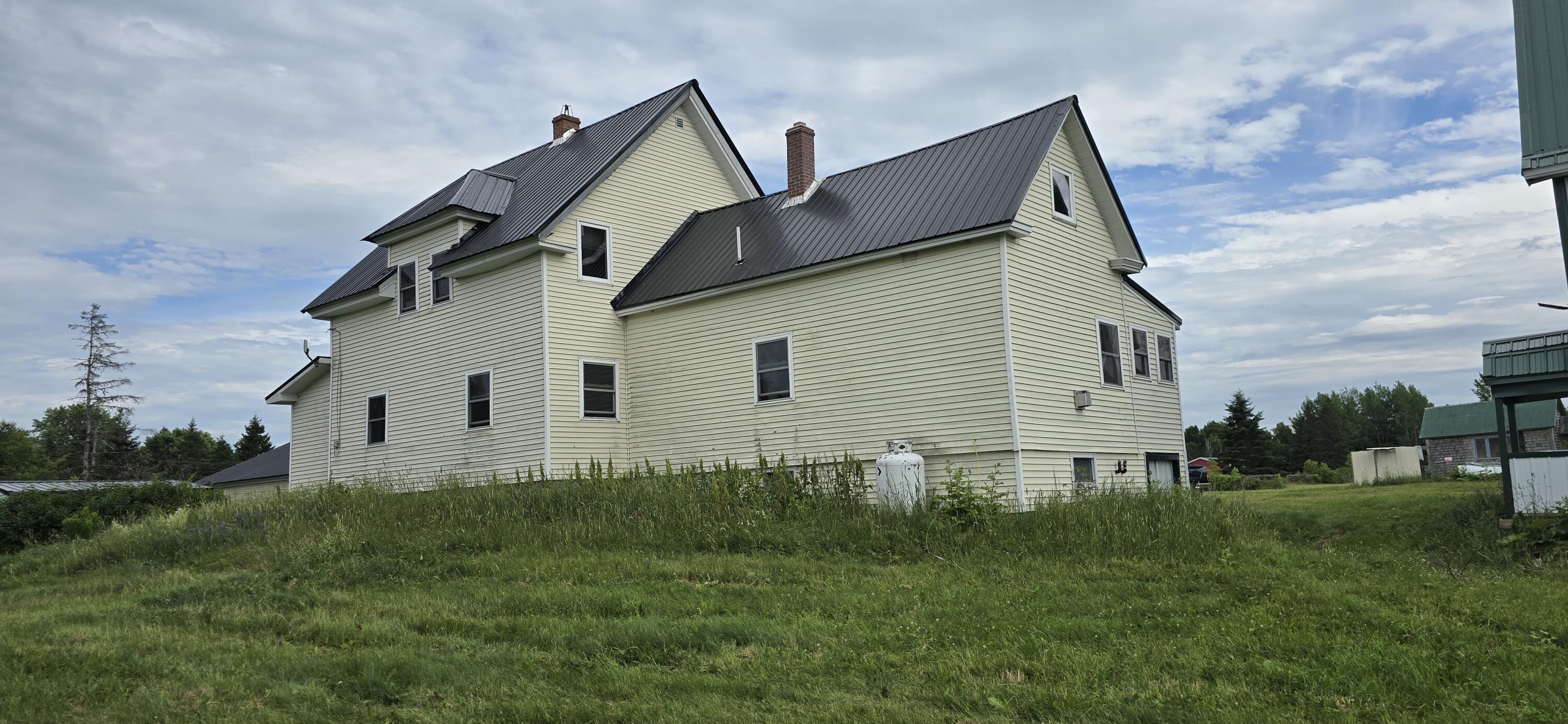 main property photo 20