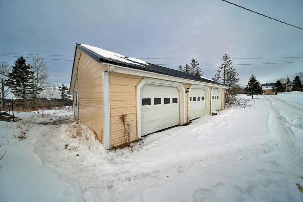 main property photo 90