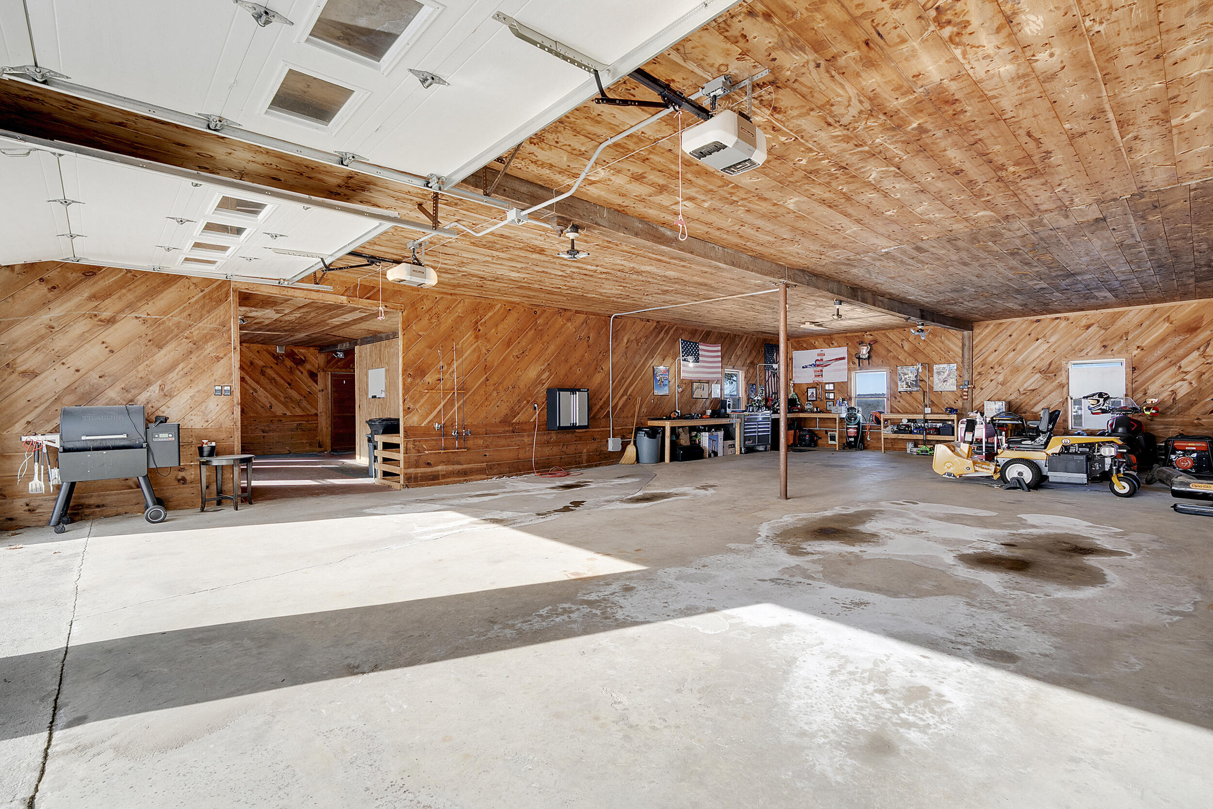 main property photo 81