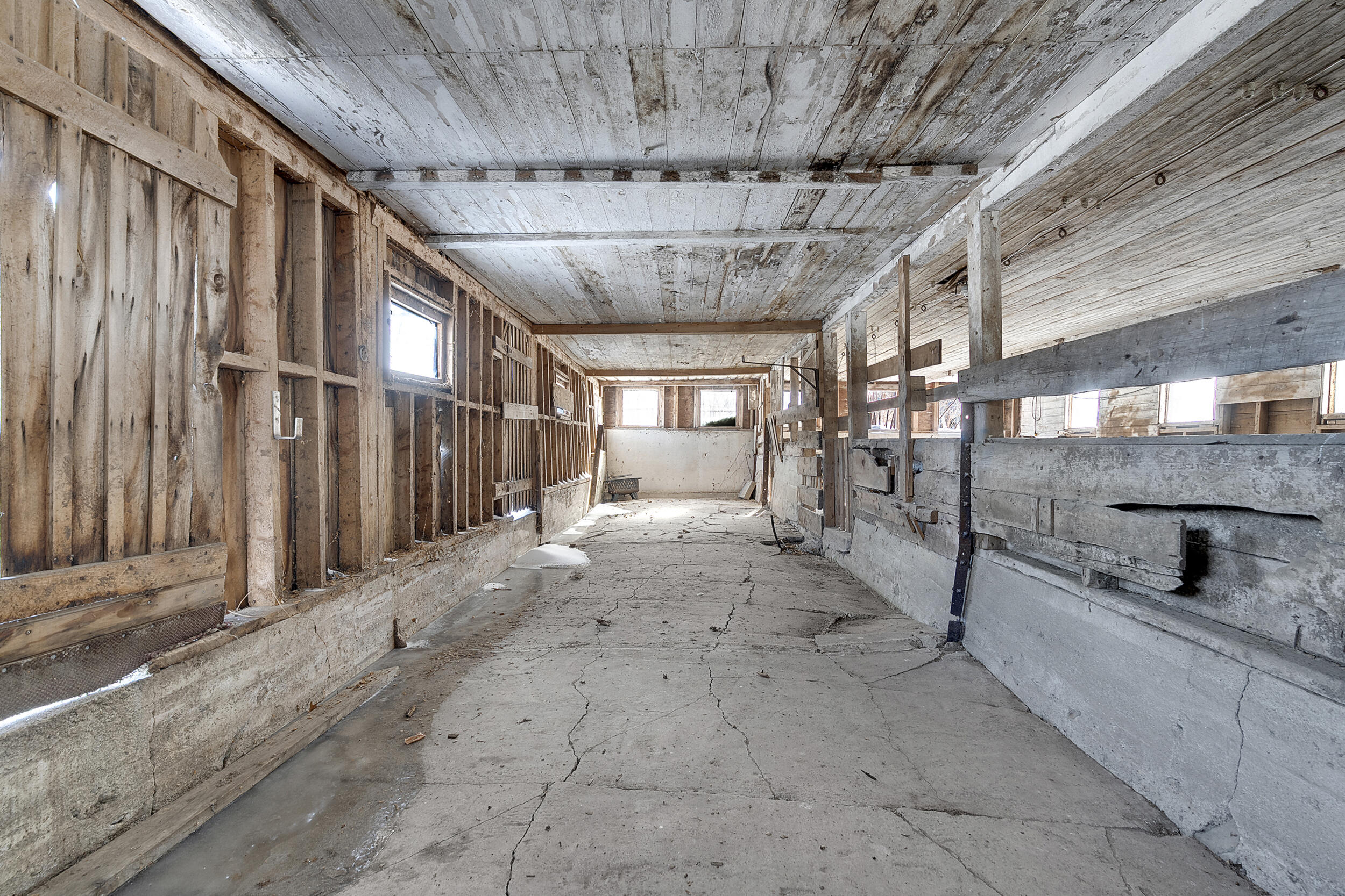 main property photo 86
