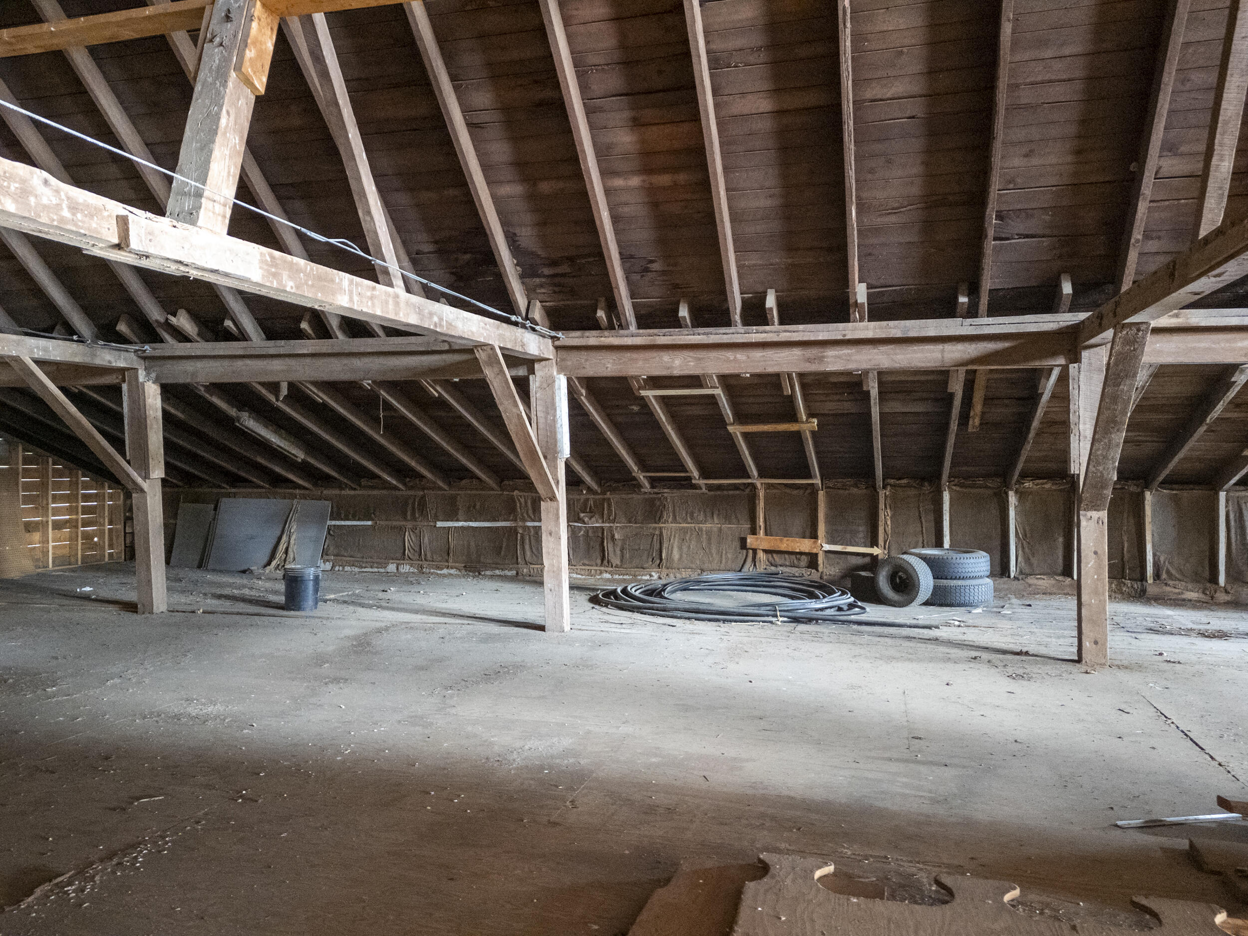 main property photo 93