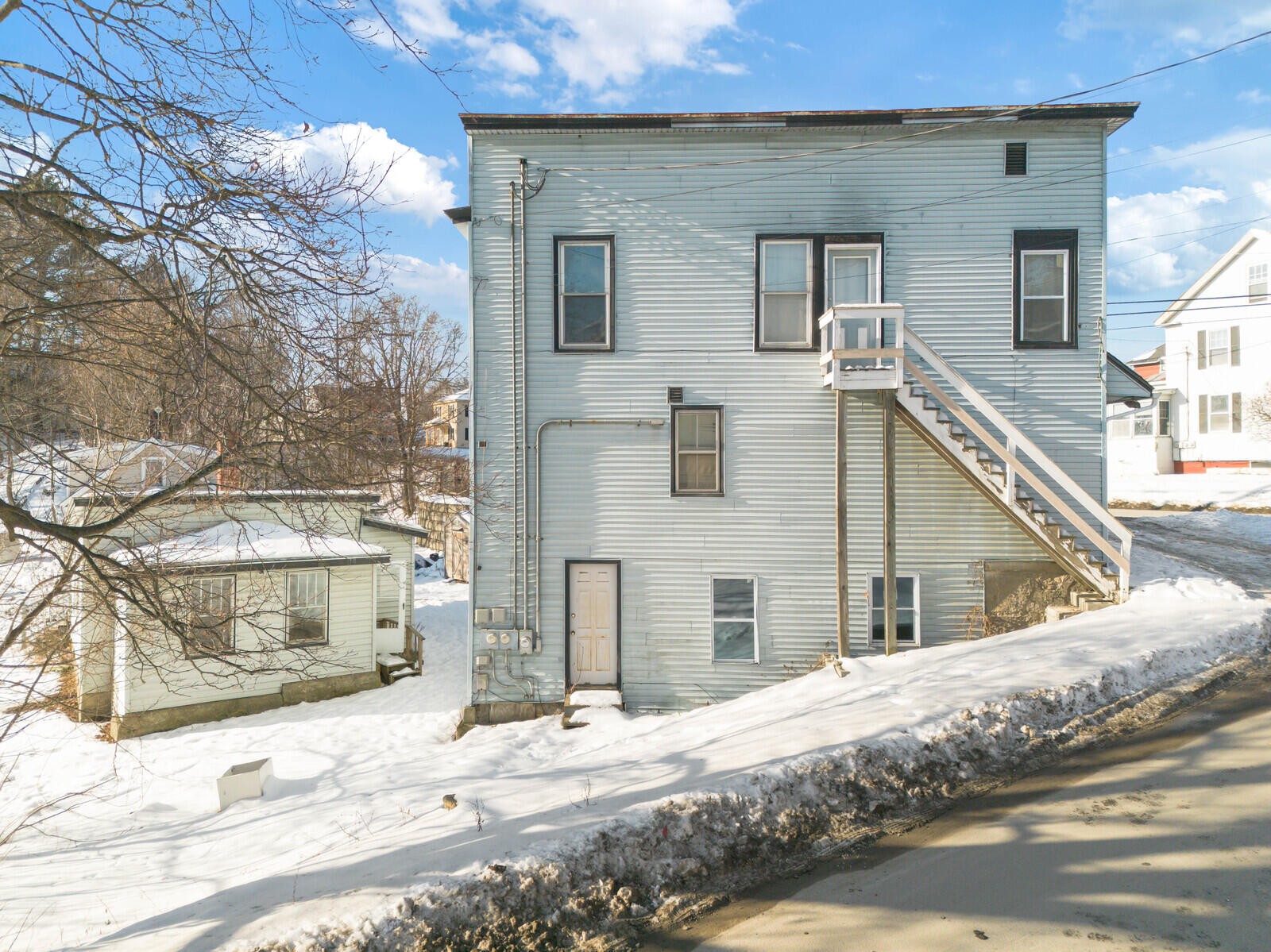 main property photo 3