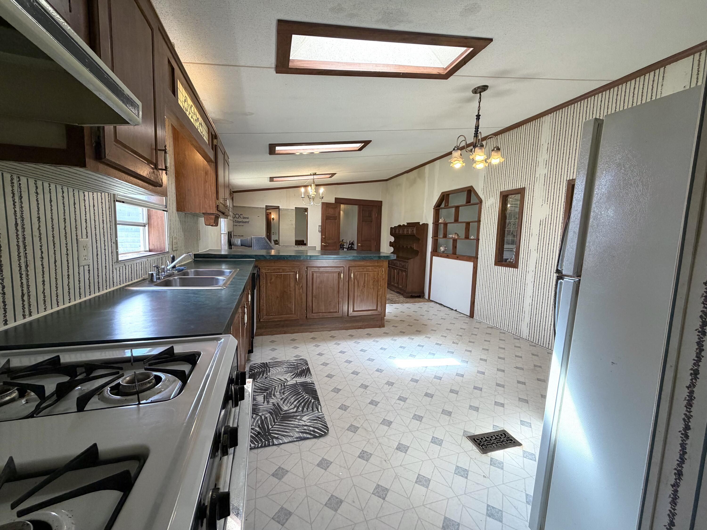 main property photo 57