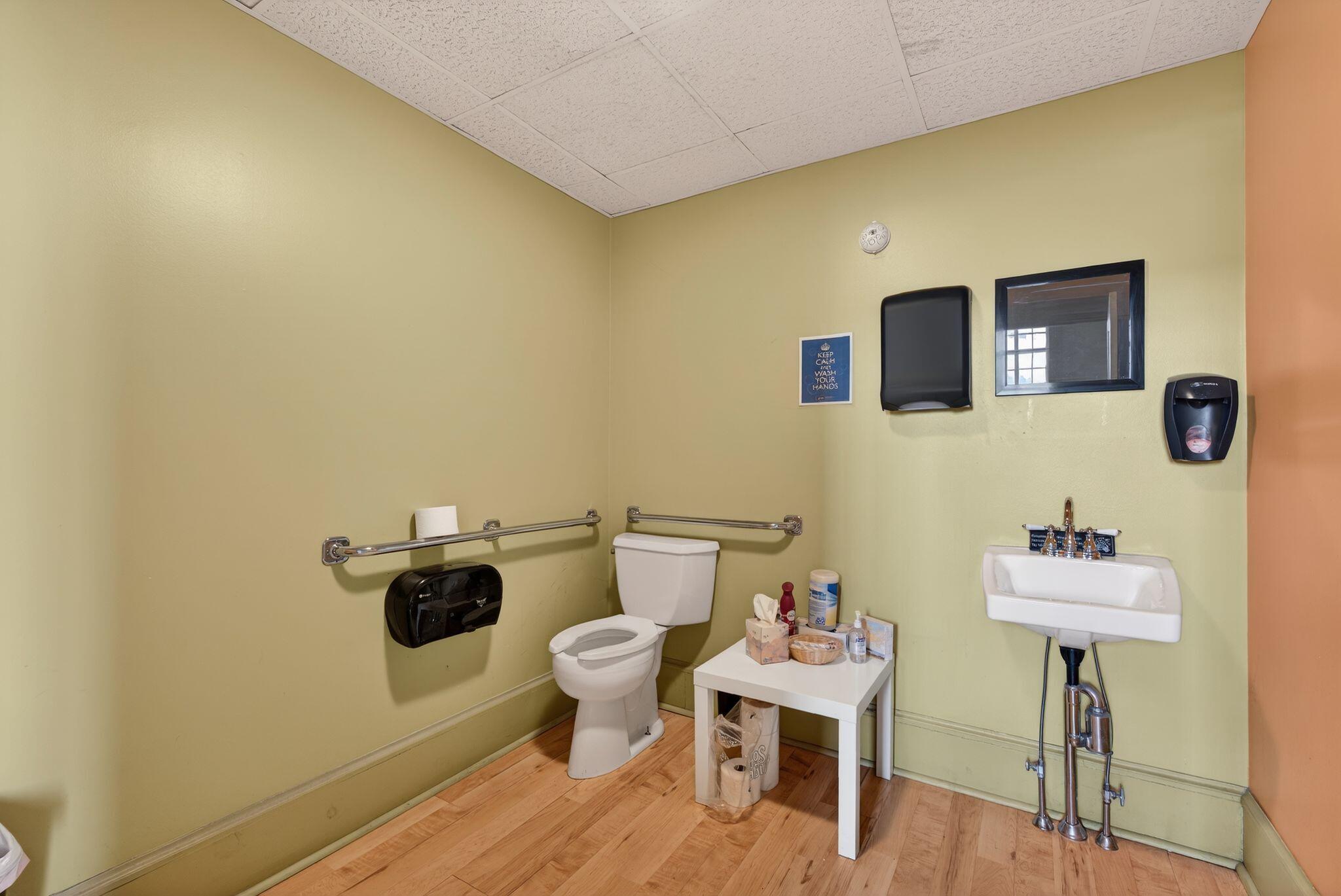 main property photo 19