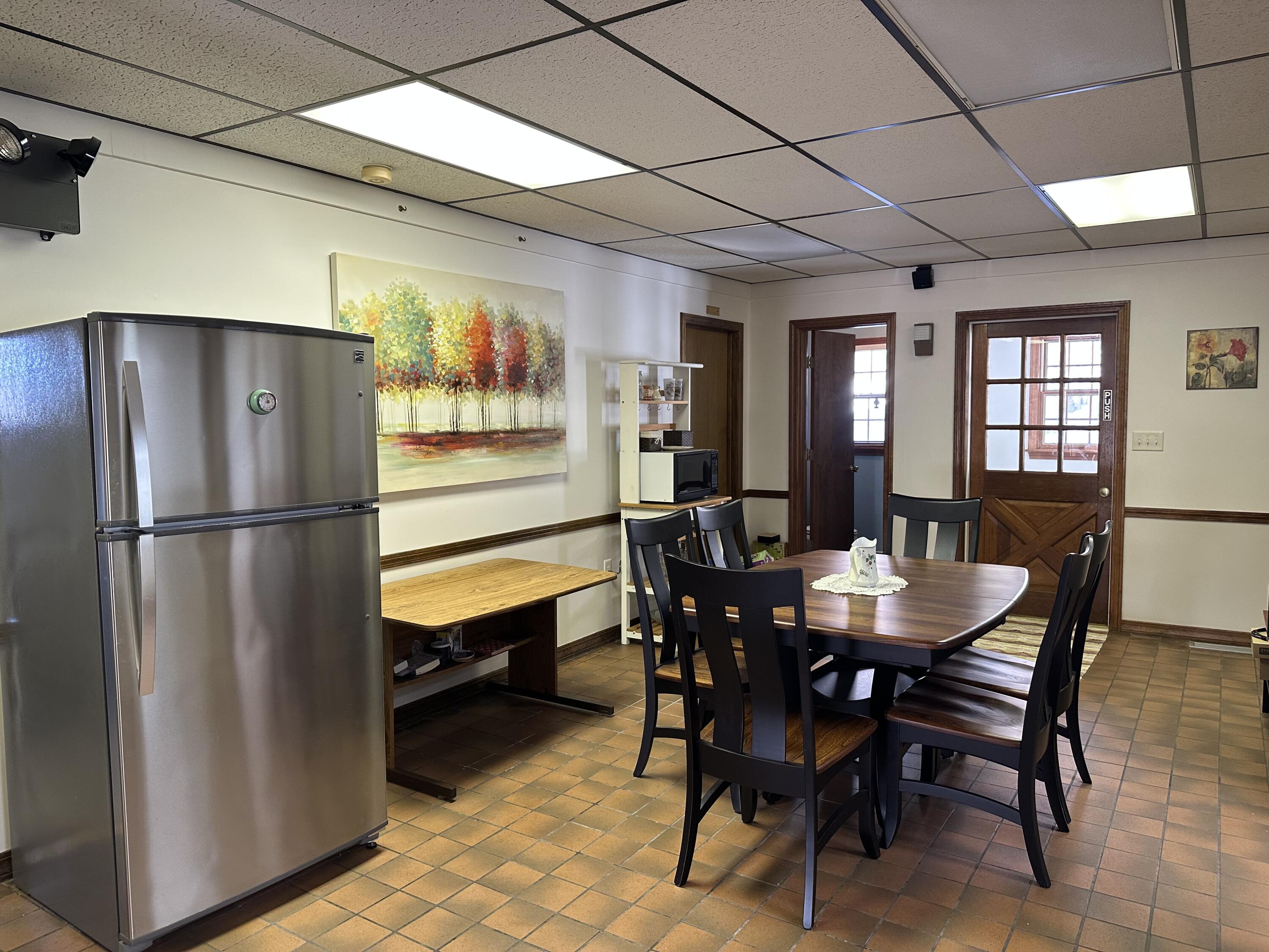 main property photo 25