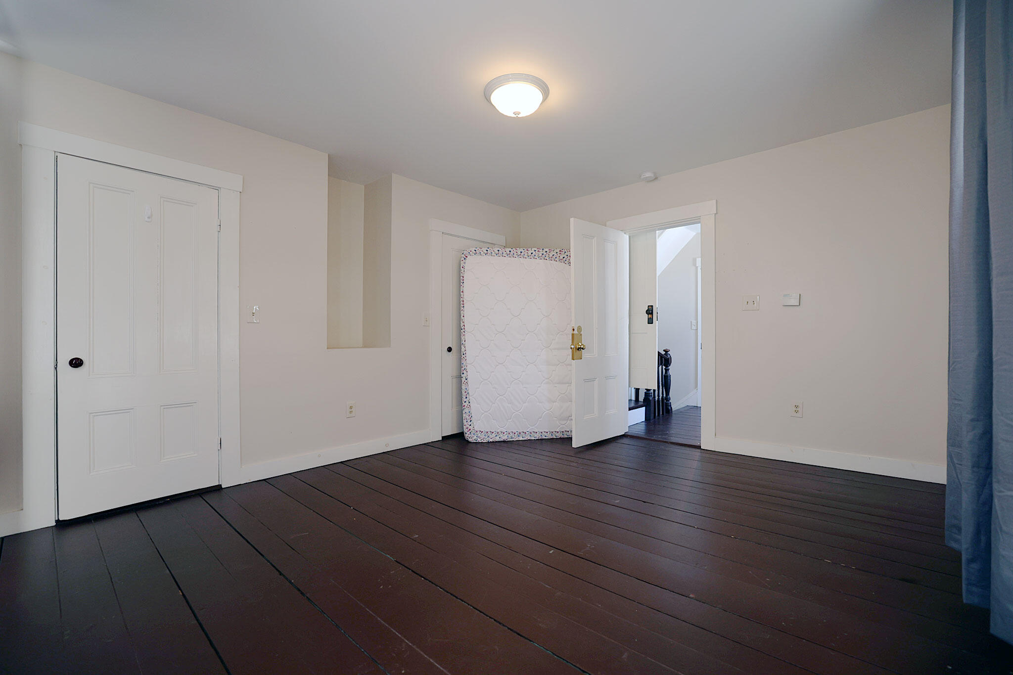 main property photo 74