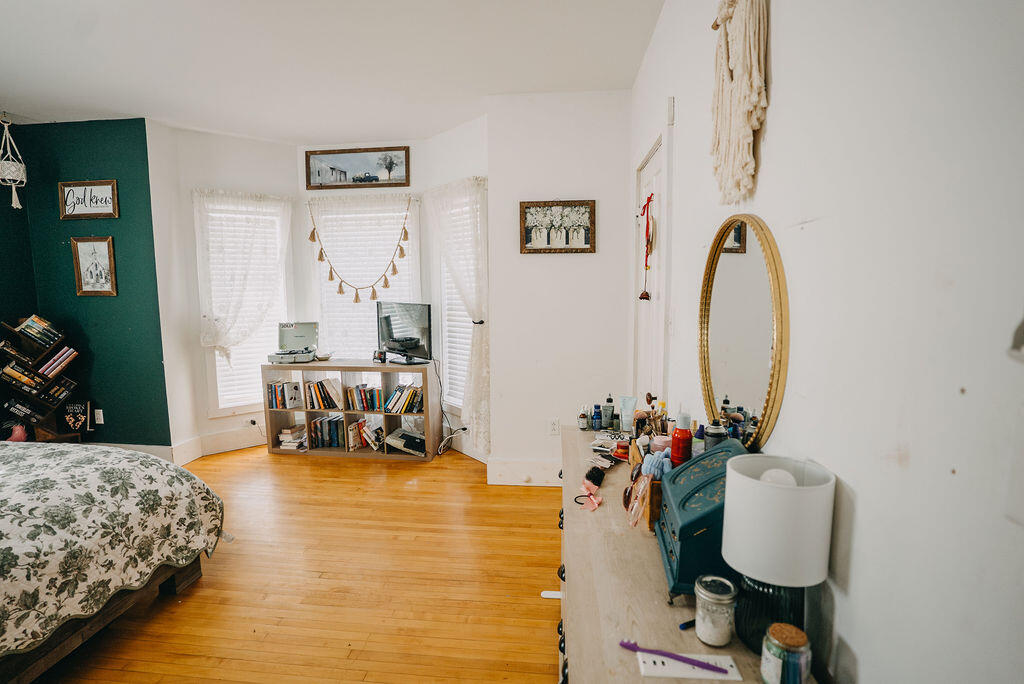 main property photo 60