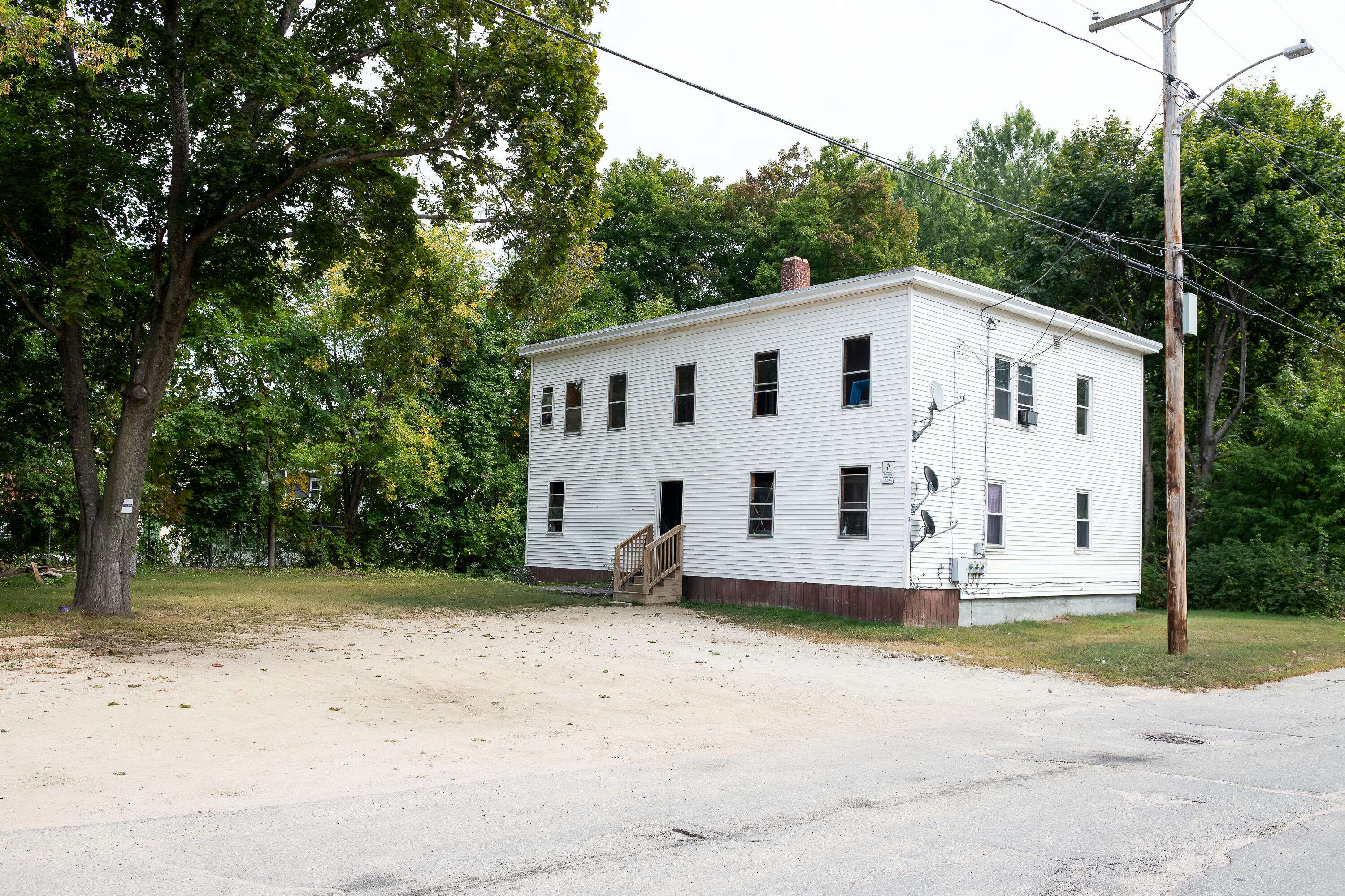 main property photo 41