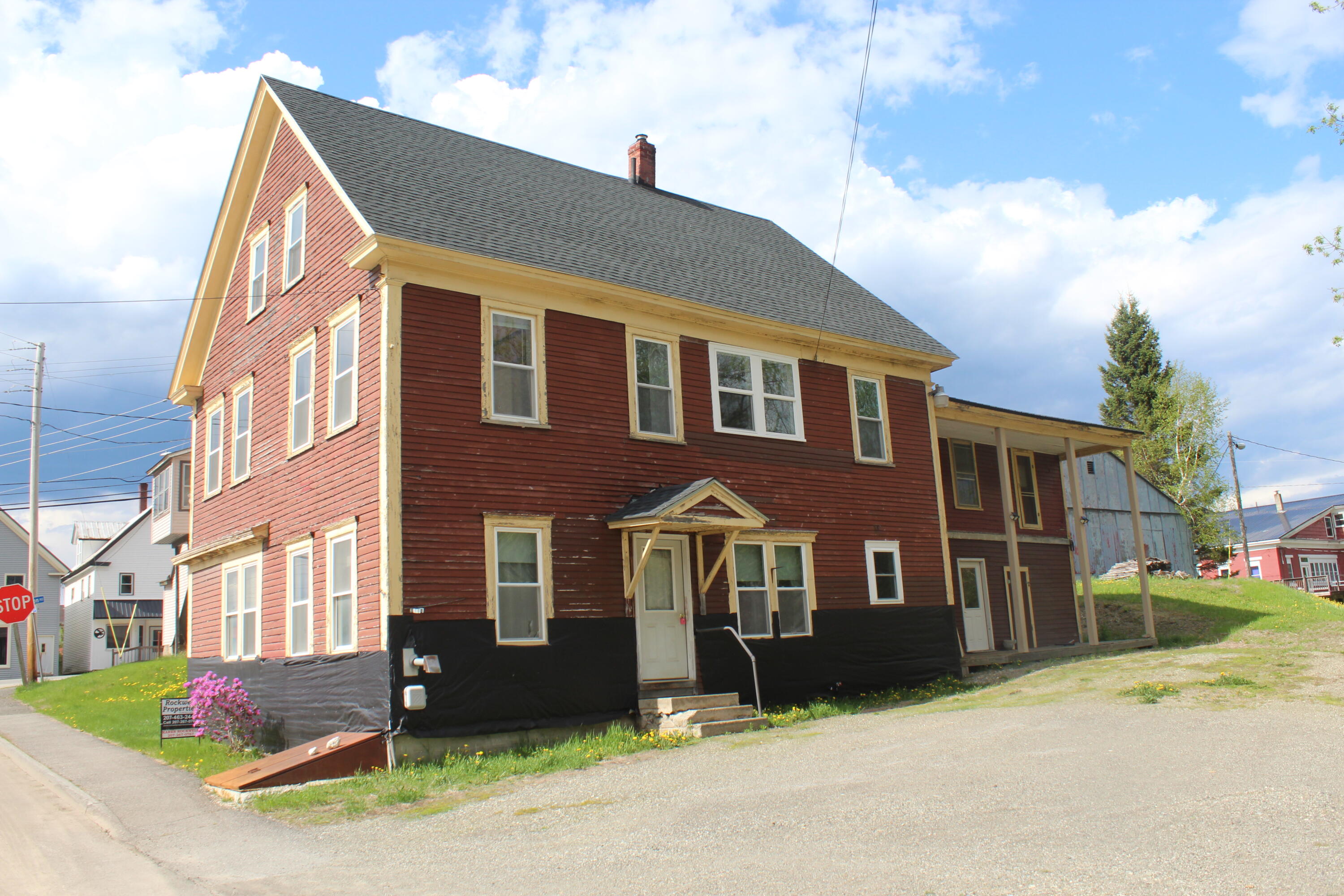 main property photo 32