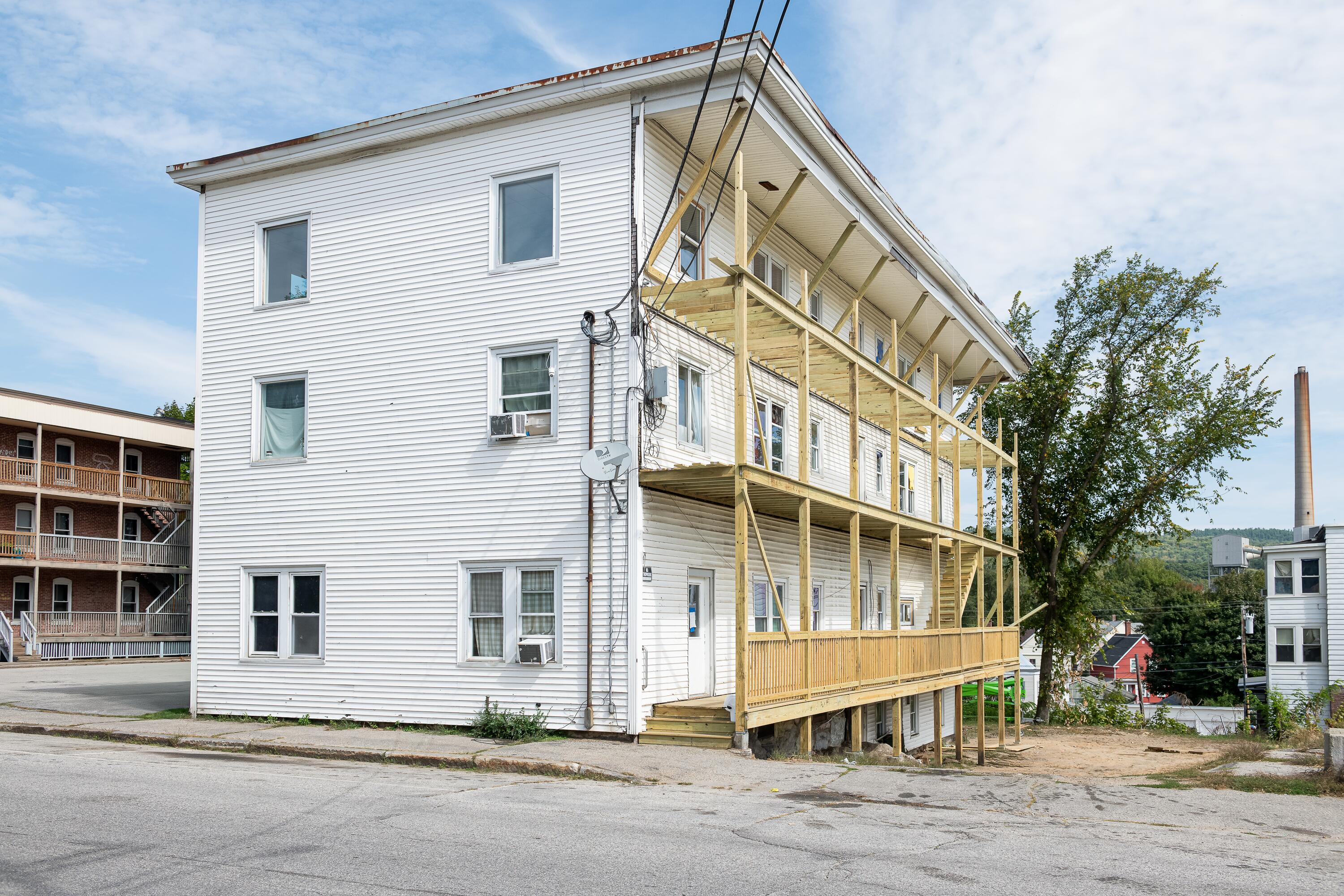main property photo 24