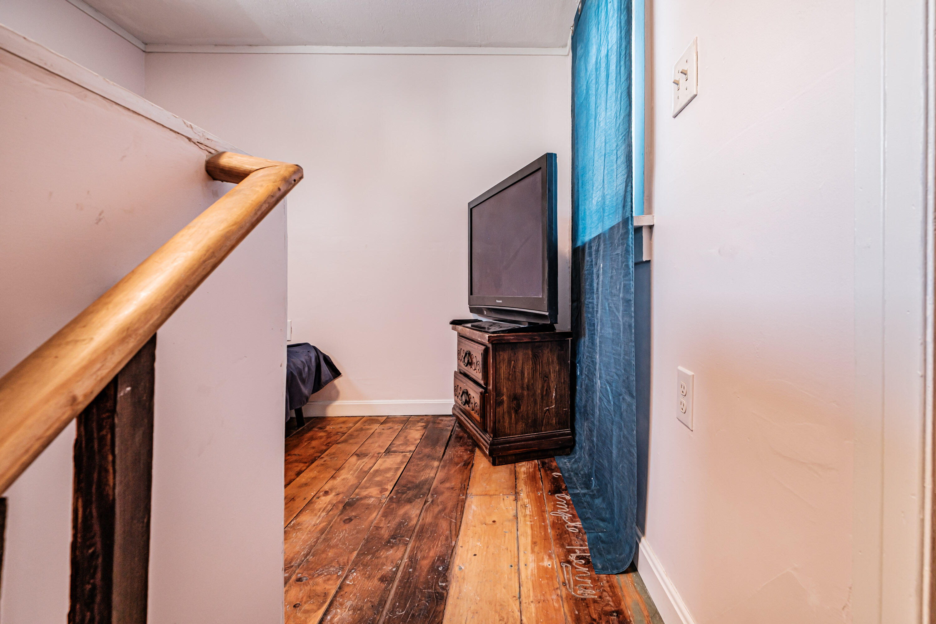 main property photo 82