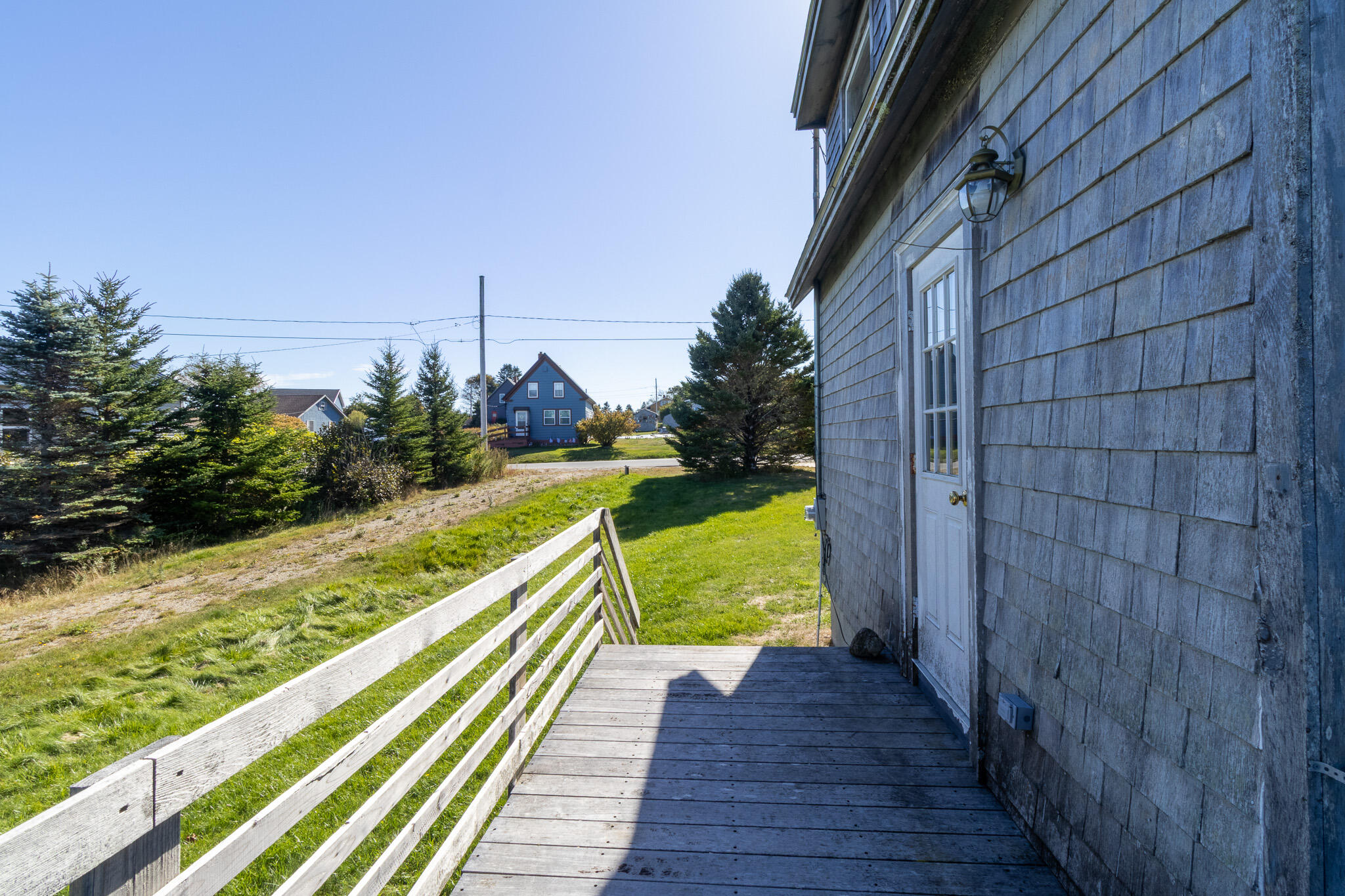 main property photo 33