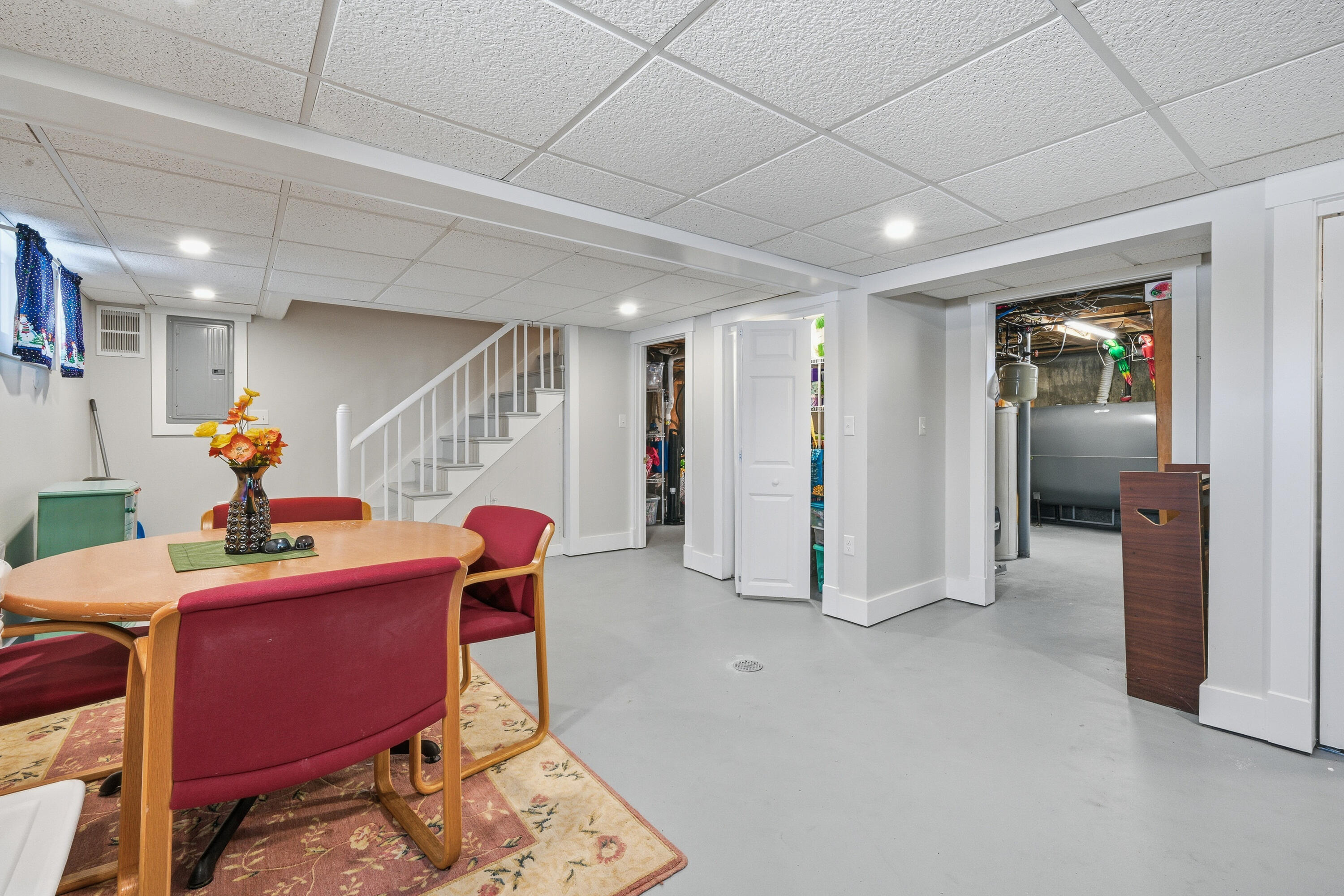 main property photo 50