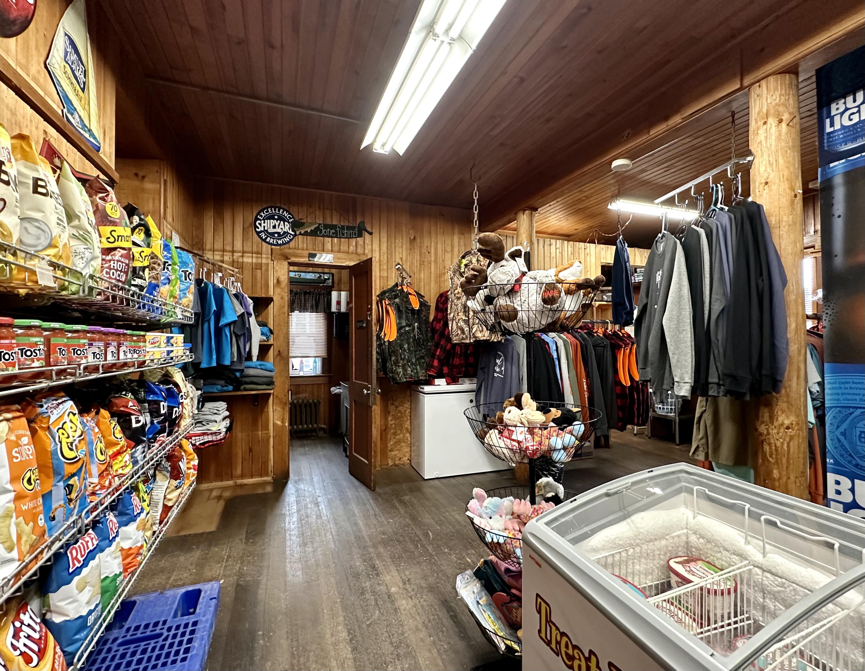 main property photo 13