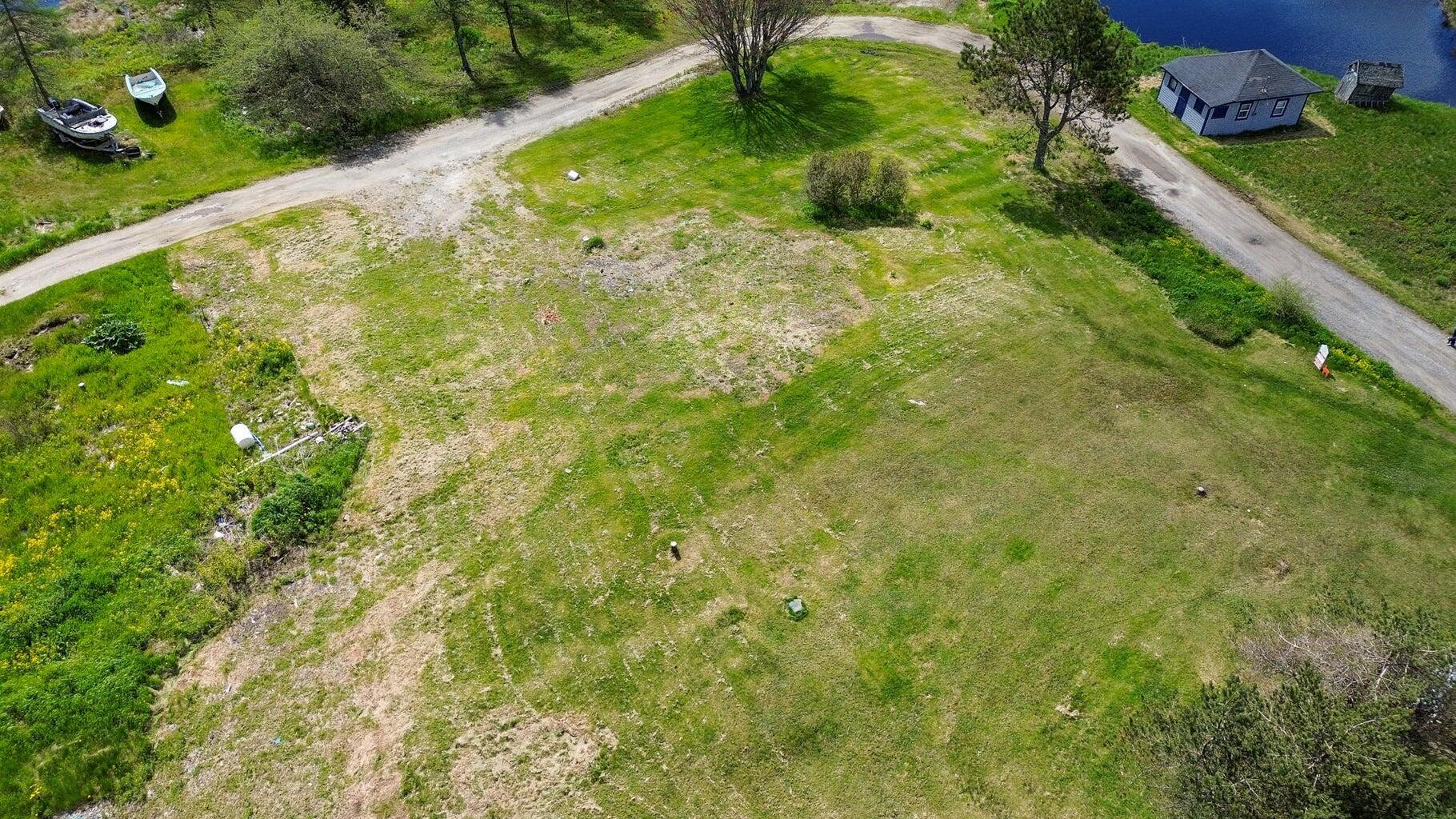 main property photo 16