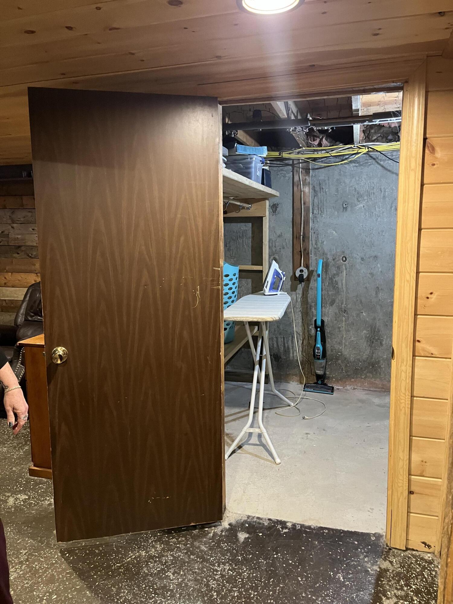 main property photo 22