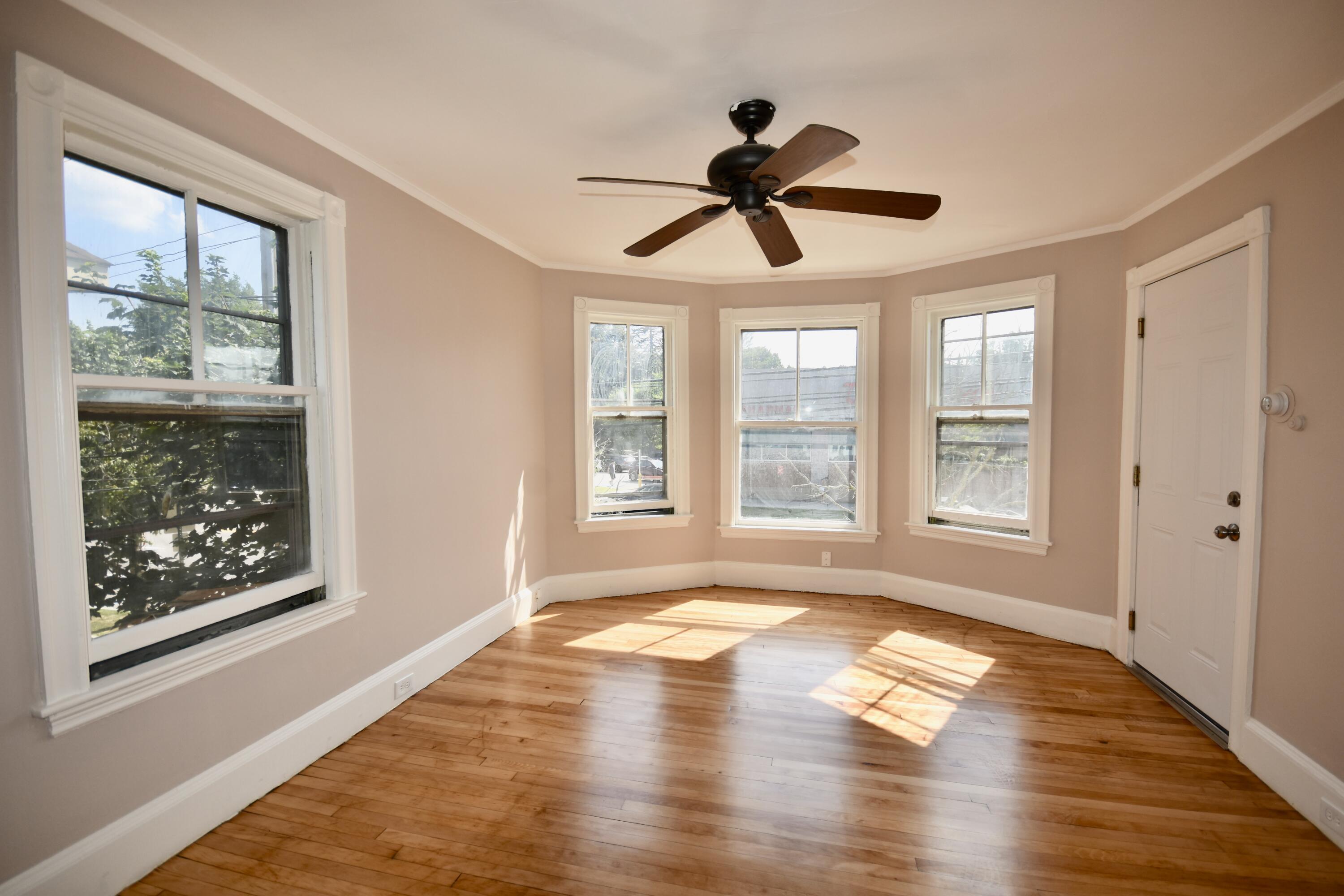 property viewer photo 16