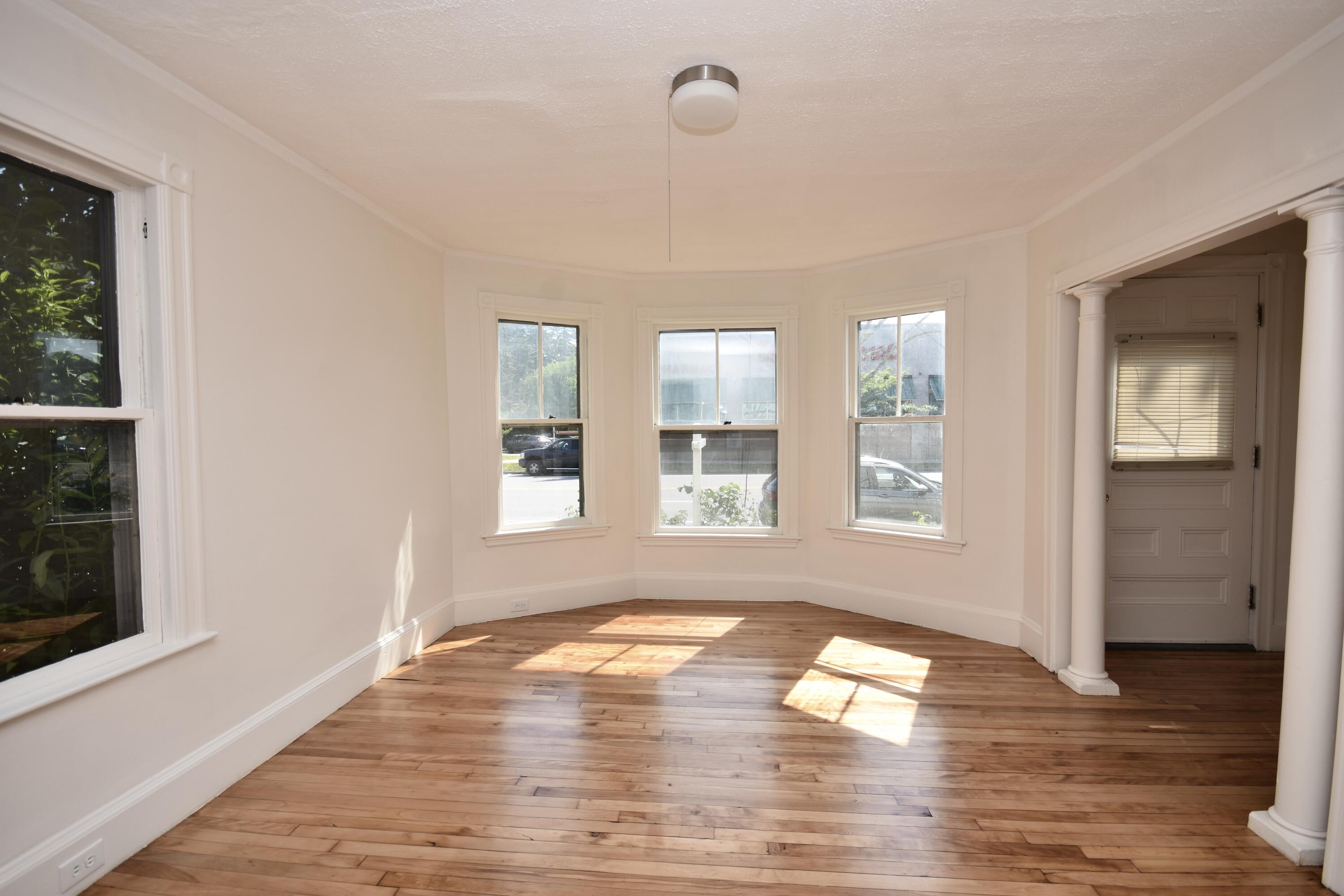 property viewer photo 5