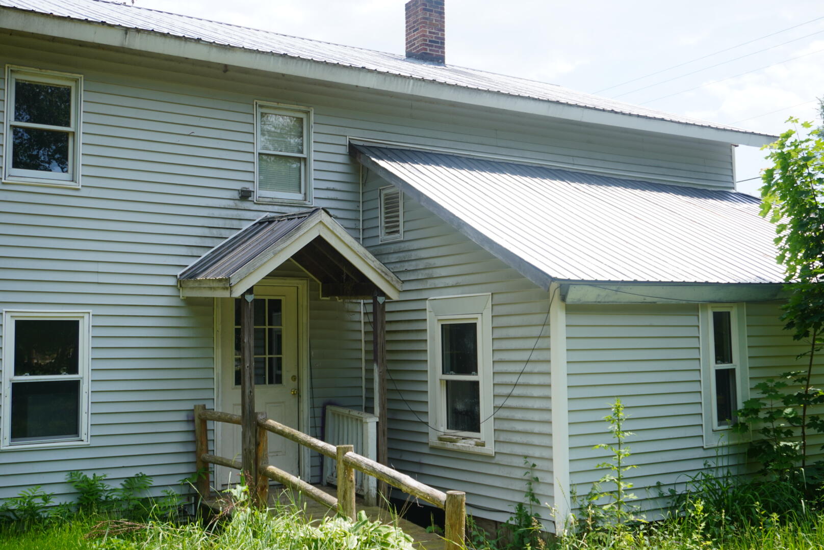 main property photo 4