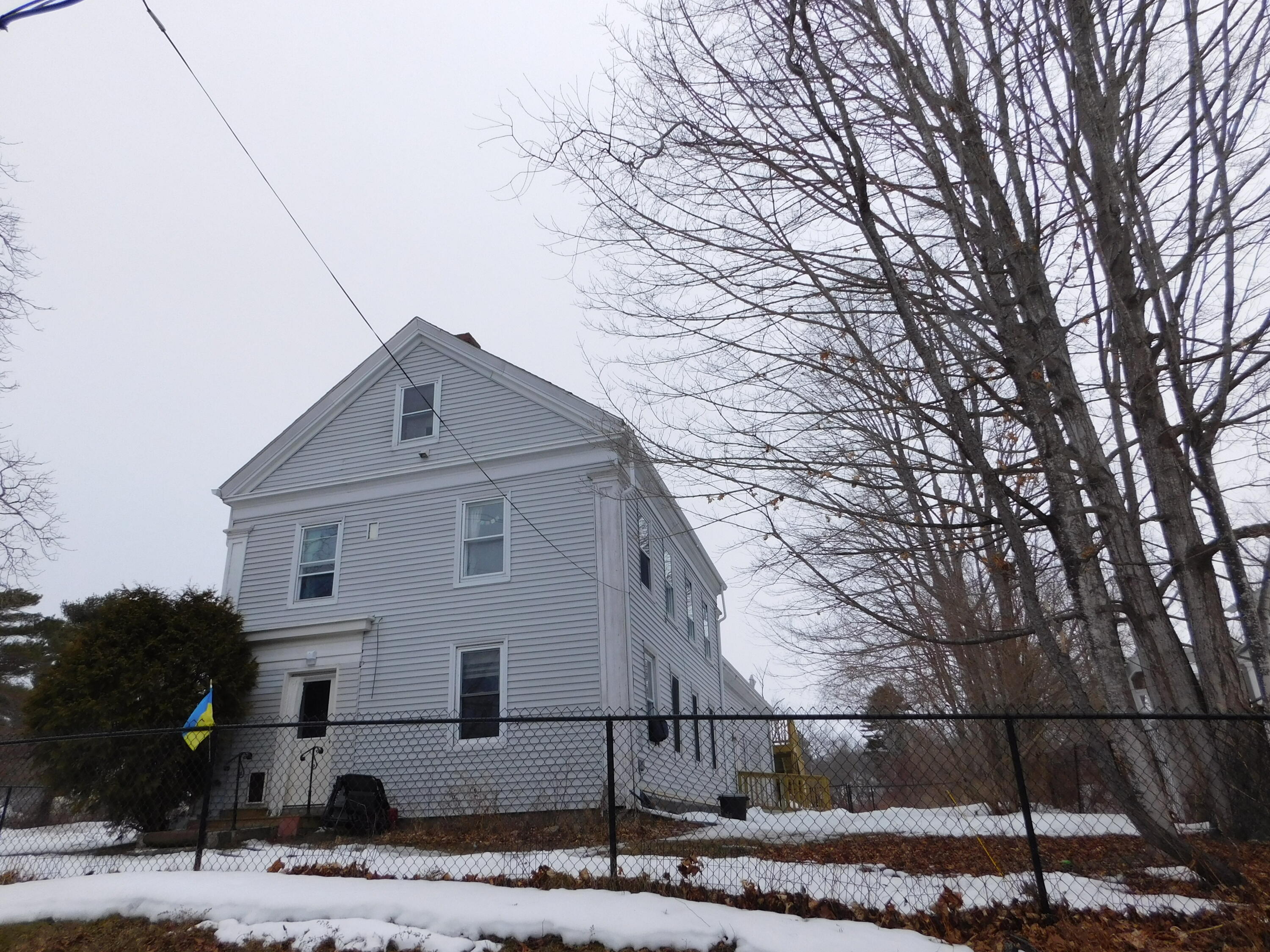 property viewer photo 4