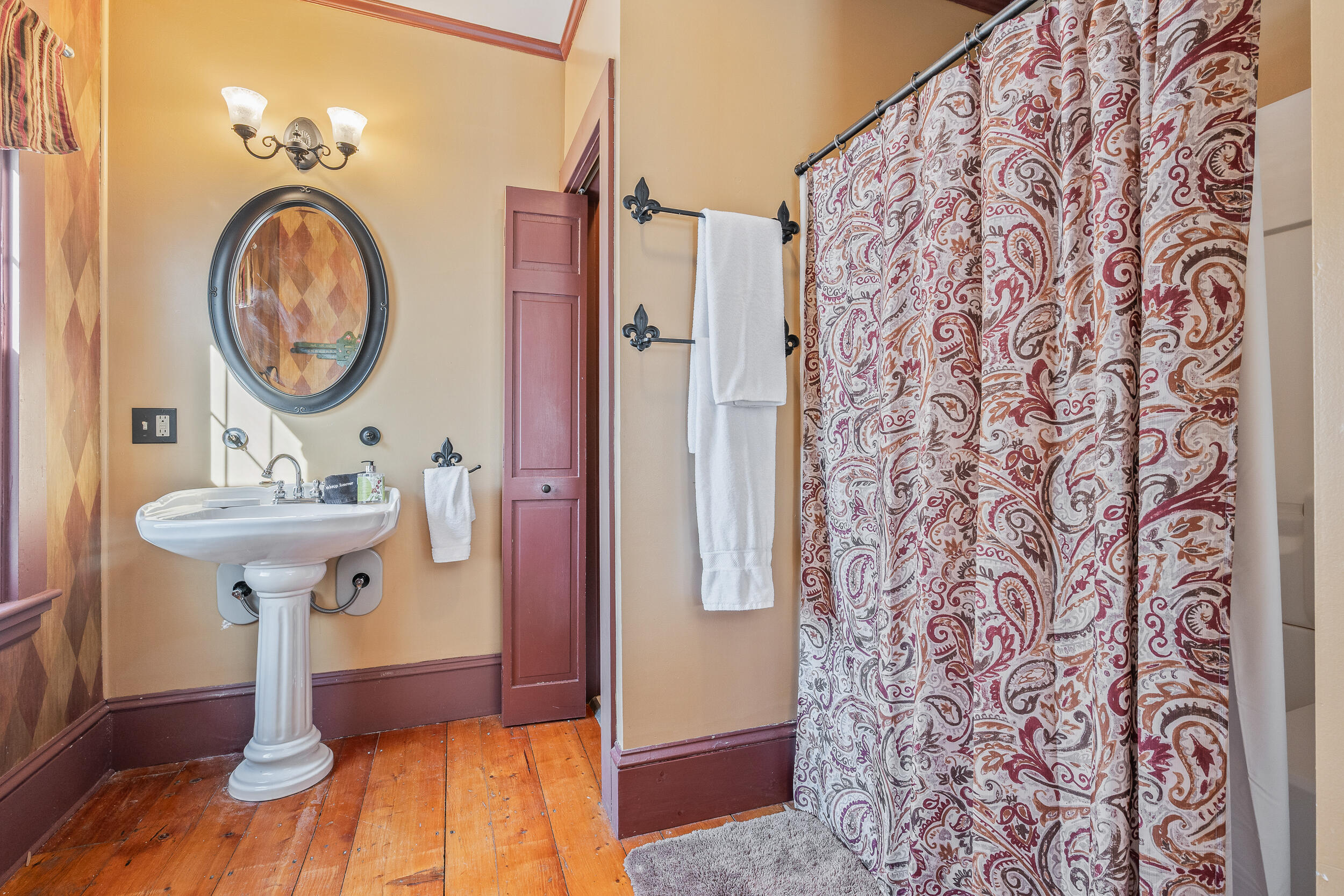 main property photo 44