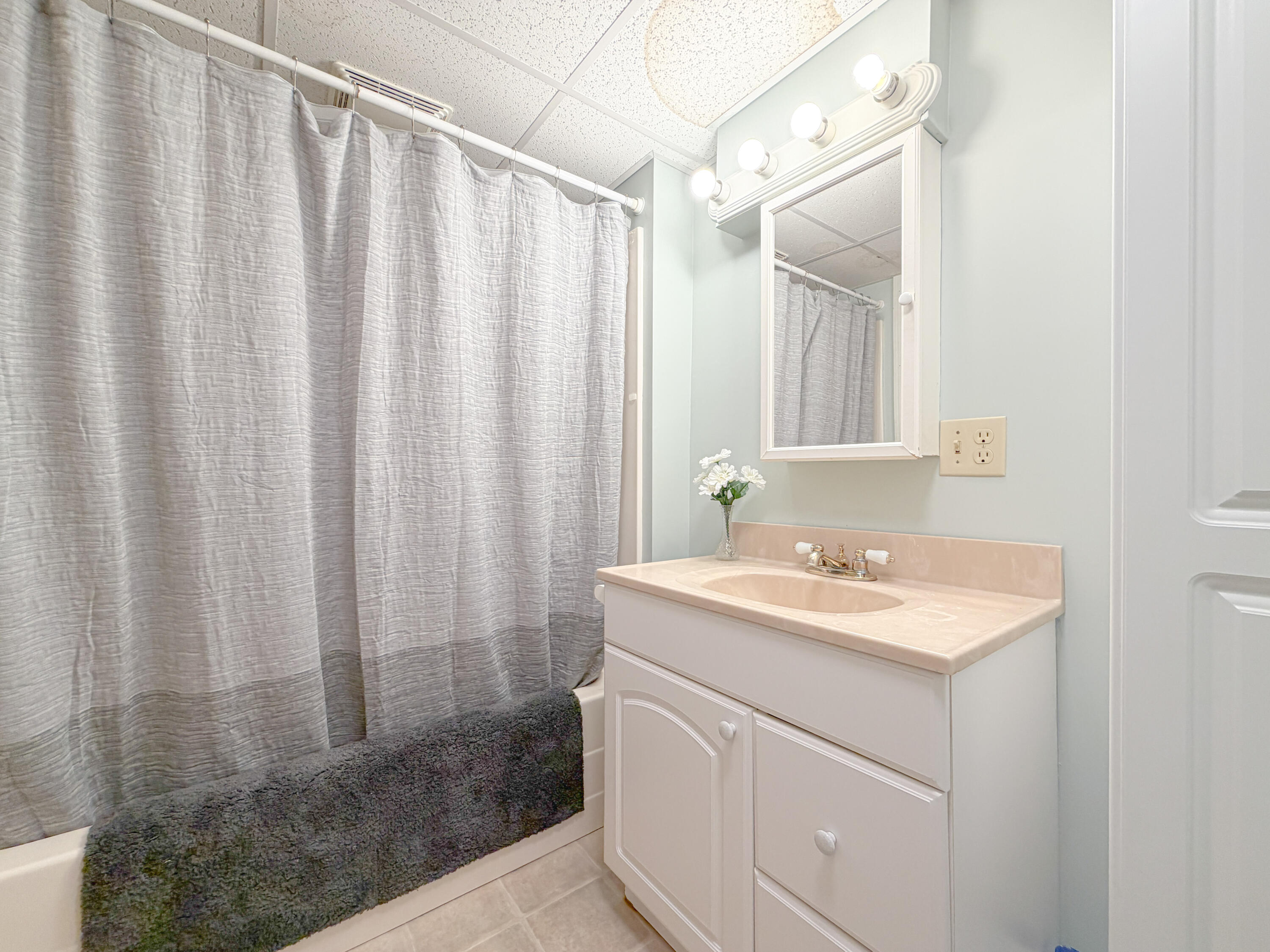 main property photo 86