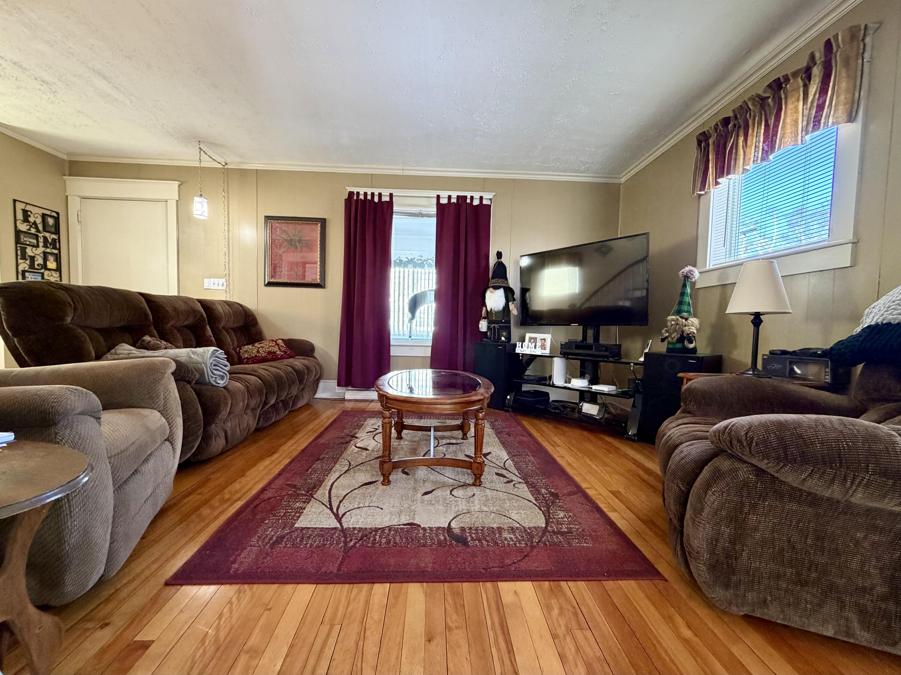 main property photo 19
