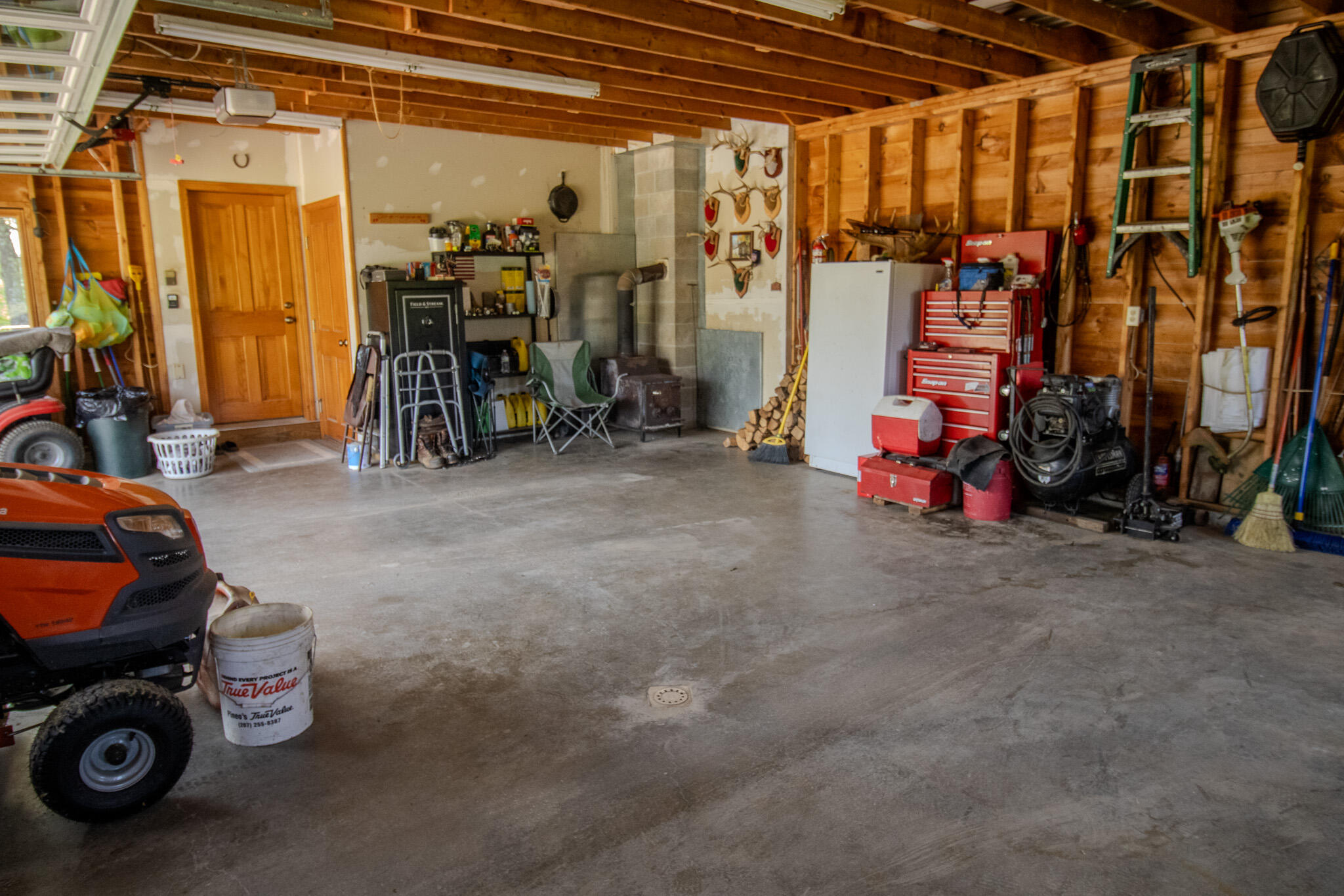 main property photo 76