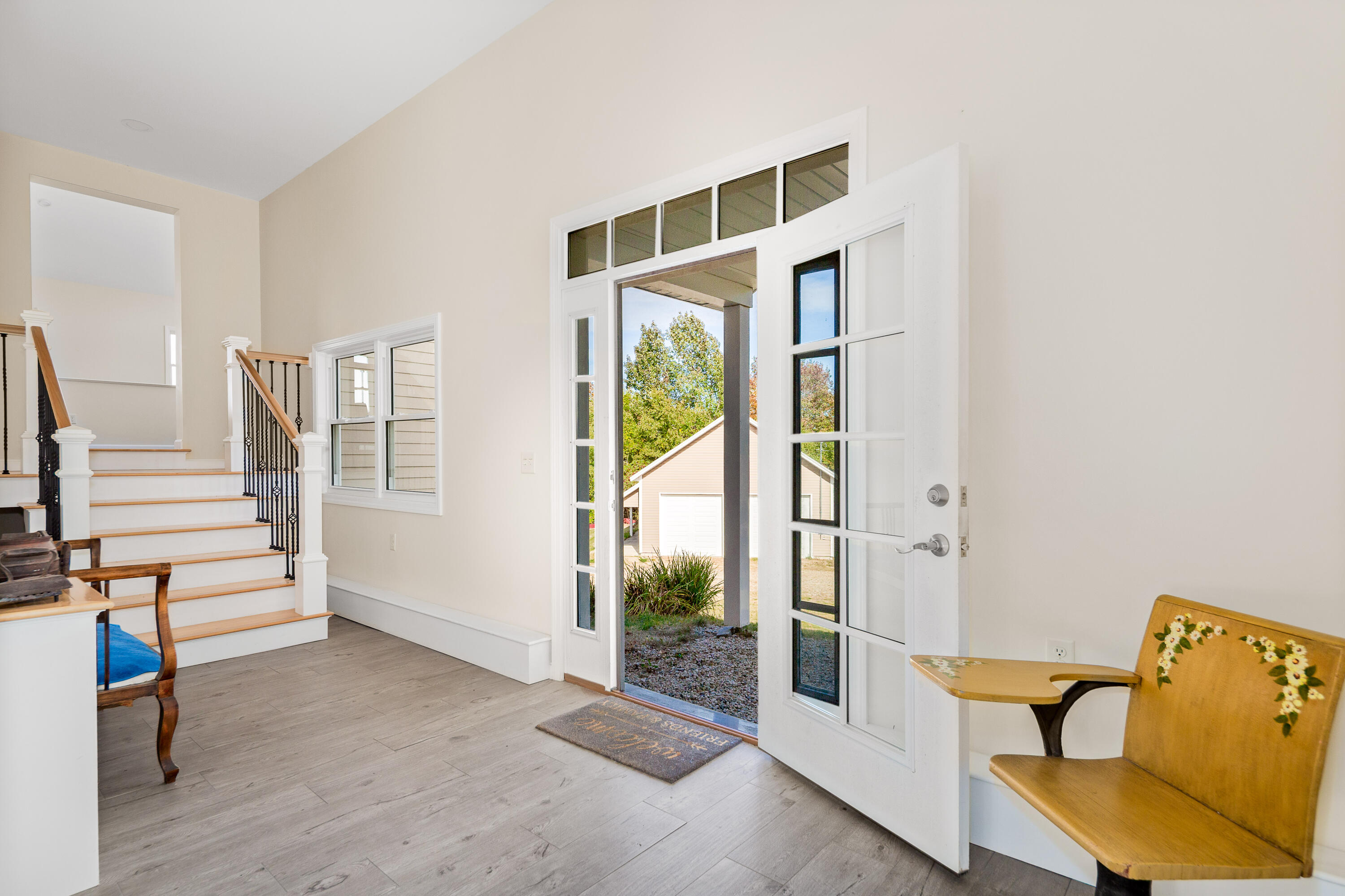 main property photo 28