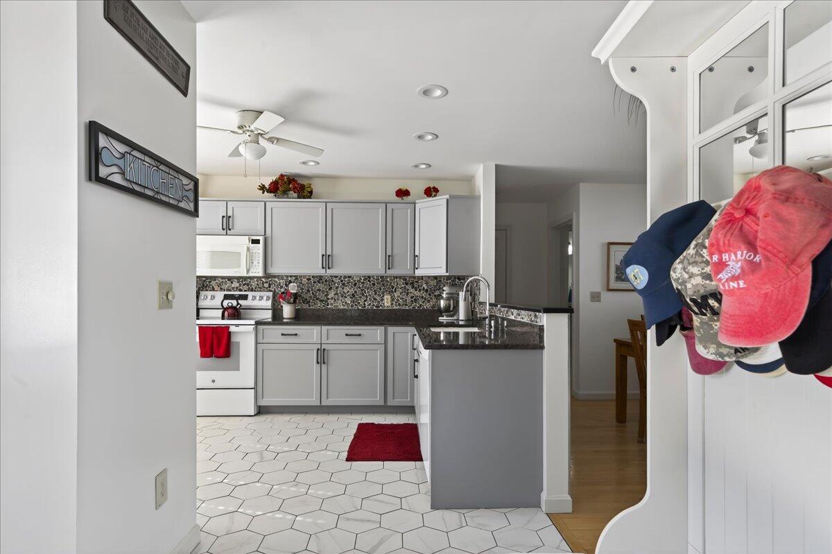 main property photo 109