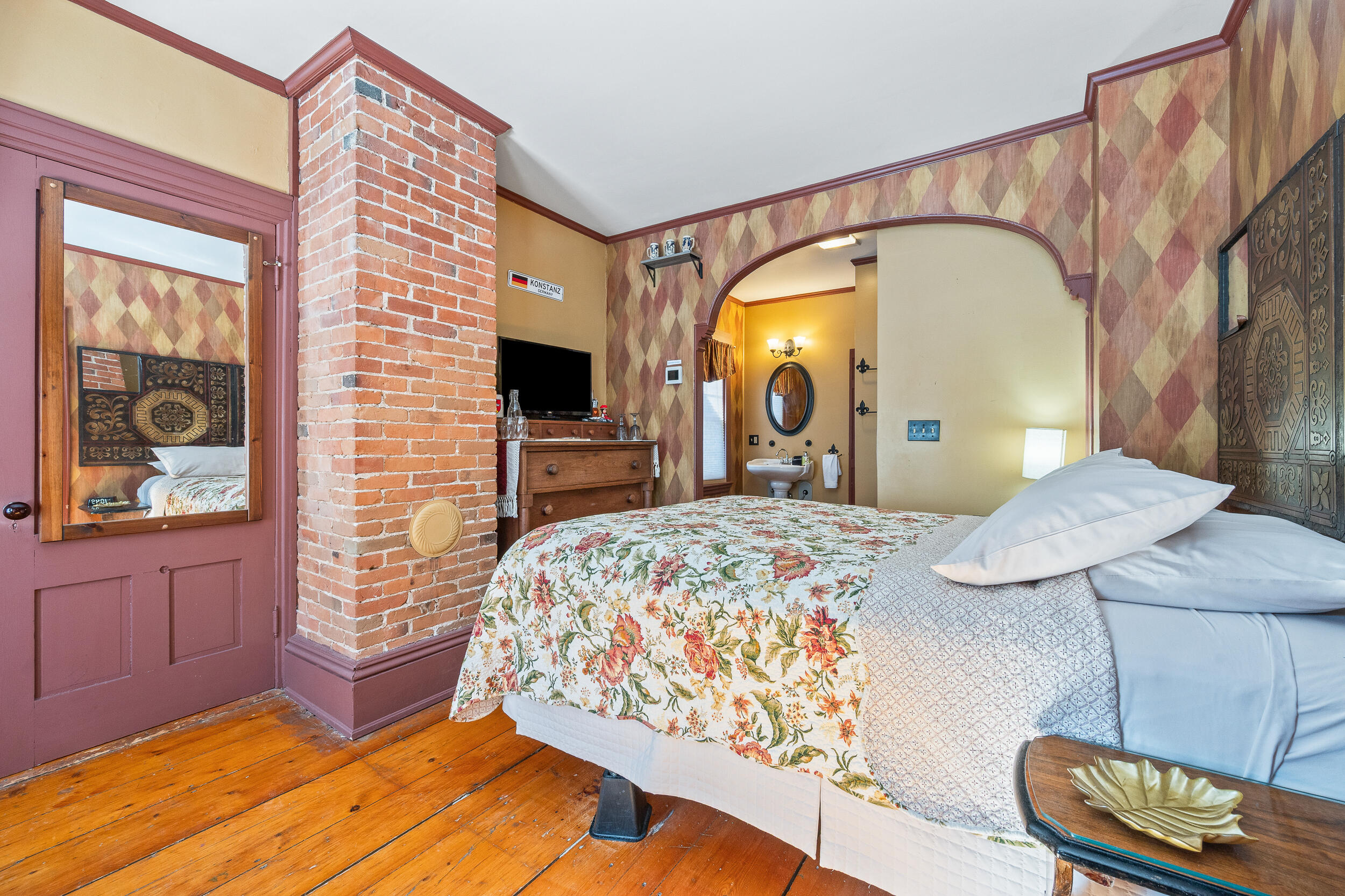 main property photo 43